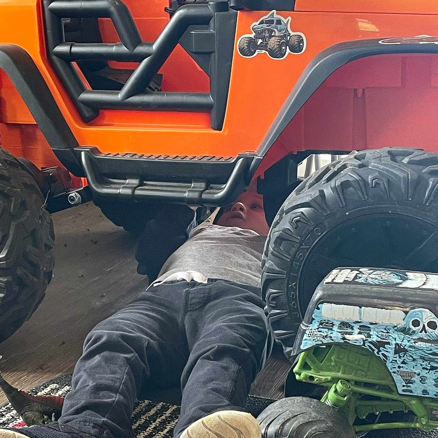 Rowen is registered to the contest to win money with this photo: asphalt, auto_part, automotive_design, automotive_exterior, automotive_tire, automotive_wheel_system, bumper, fender, green, machine, monster_truck, motor_vehicle, rim, rolling, synthetic_rubber, tire, tractor, tread, vehicle, wheel