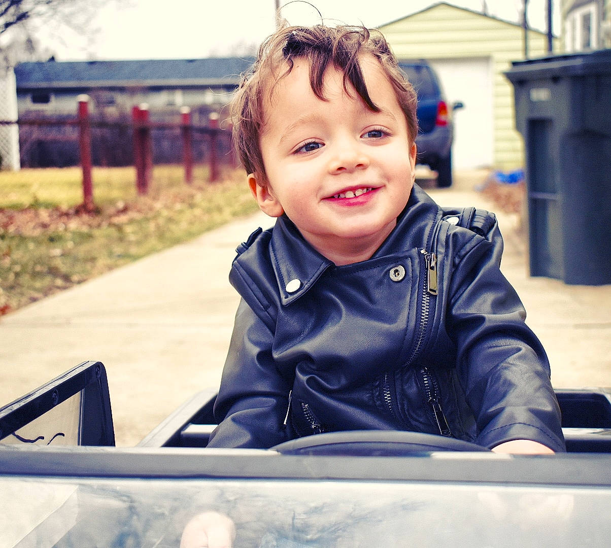 Kenton is registered to the contest to win money with this photo: beauty, cheek, child, cloud, cool, eye, face, facial_expression, hairstyle, happy, head, joy, people, person, play, sitting, skin, sky, smile, snapshot