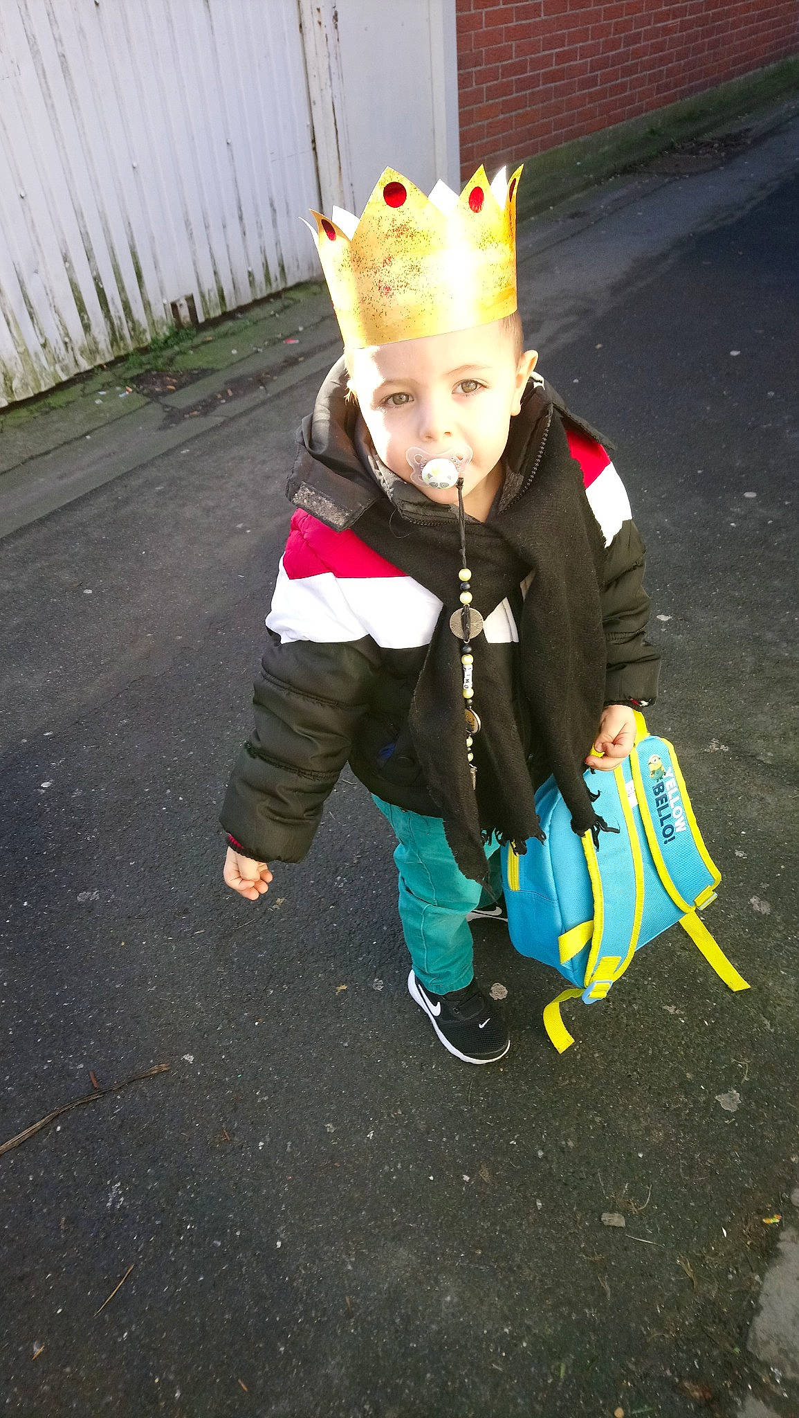 Élias a rejoint le concours — aidez-le/la à gagner de superbes lots ! child, costume, fun, headgear, person, personal_protective_equipment, play, toddler