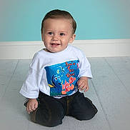 Ian is registered to the contest to win money with this photo: