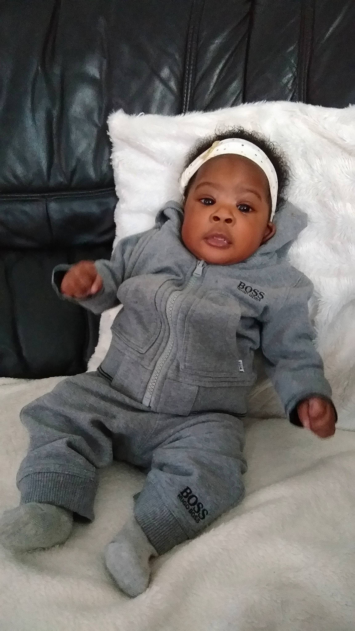 Ekora participe au concours pour gagner de l'argent avec cette photo : child, day, headwear, infant, person, product, textile, toddler