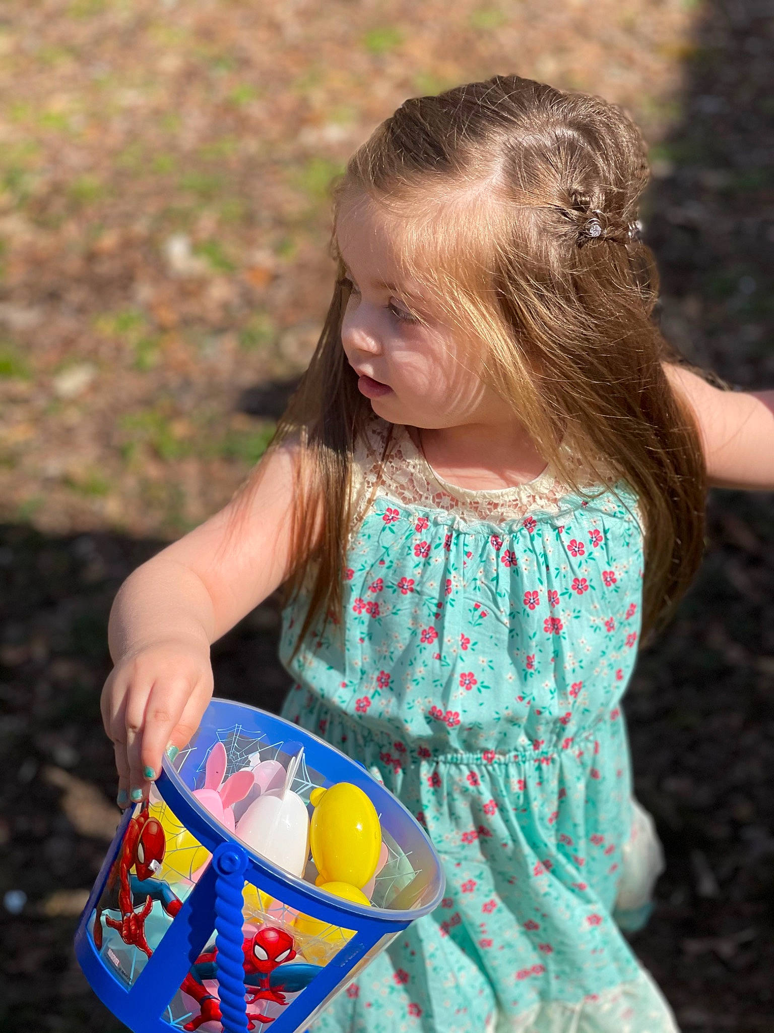 Emma Jean Tomblin is registered to the contest to win money with this photo: basket, child, day_dress, dress, easter, electric_blue, event, fun, grass, happy, holiday, leisure, people, people_in_nature, person, play, recreation, spring, summer, sweetness