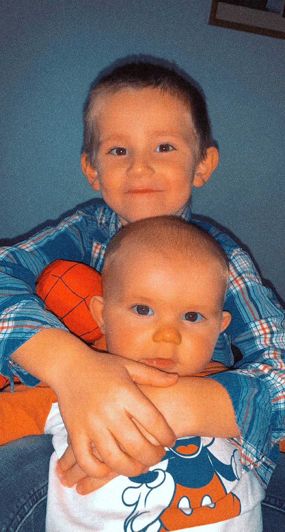 Nahël a rejoint le concours — aidez-le/la à gagner de superbes lots ! arm, azure, blue, cheek, eye, face, facial_expression, happy, head, human_body, iris, mouth, muscle, nose, organ, person, photograph, shoulder, skin, standing