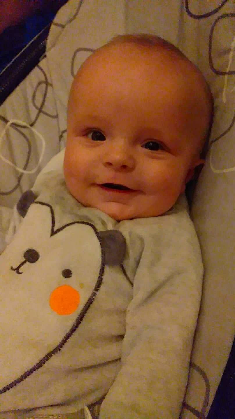 Brayan a rejoint le concours — aidez-le/la à gagner de superbes lots ! cheek, child, eye, face, forehead, head, infant, iris, nose, person, product, skin, smile, toddler