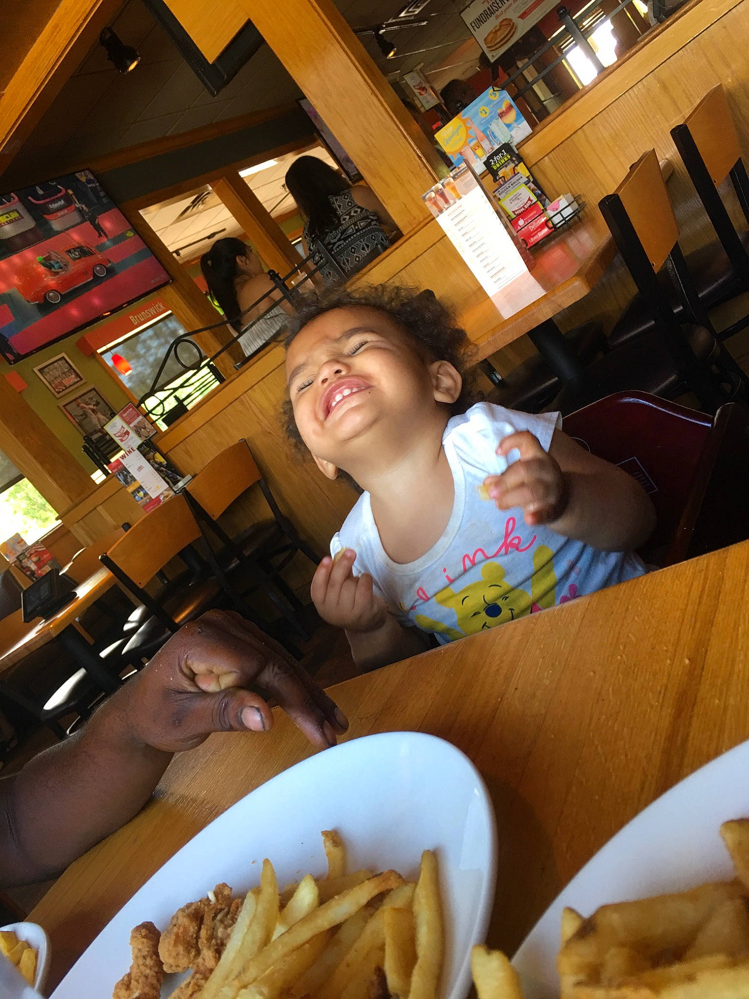 Alexa is registered to the contest to win money with this photo: breakfast, brunch, canadian_cuisine, comfort_food, cuisine, dish, eating, fast_food, food, fried_food, joy, junk_food, lunch, meal, person, restaurant, side_dish, snack