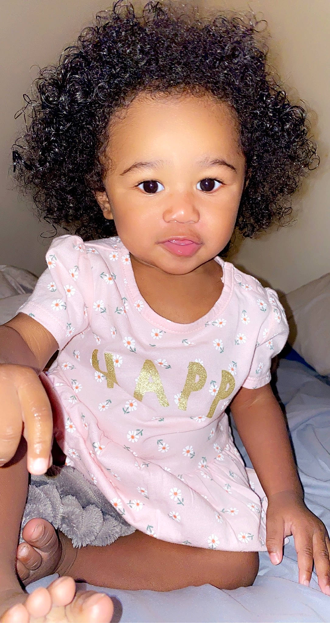 Jazlynn is registered to the contest to win money with this photo: black, blue, cheek, chin, eye, eyebrow, face, facial_expression, forehead, hair, hairstyle, head, human, jheri_curl, joint, lip, nose, organ, person, skin