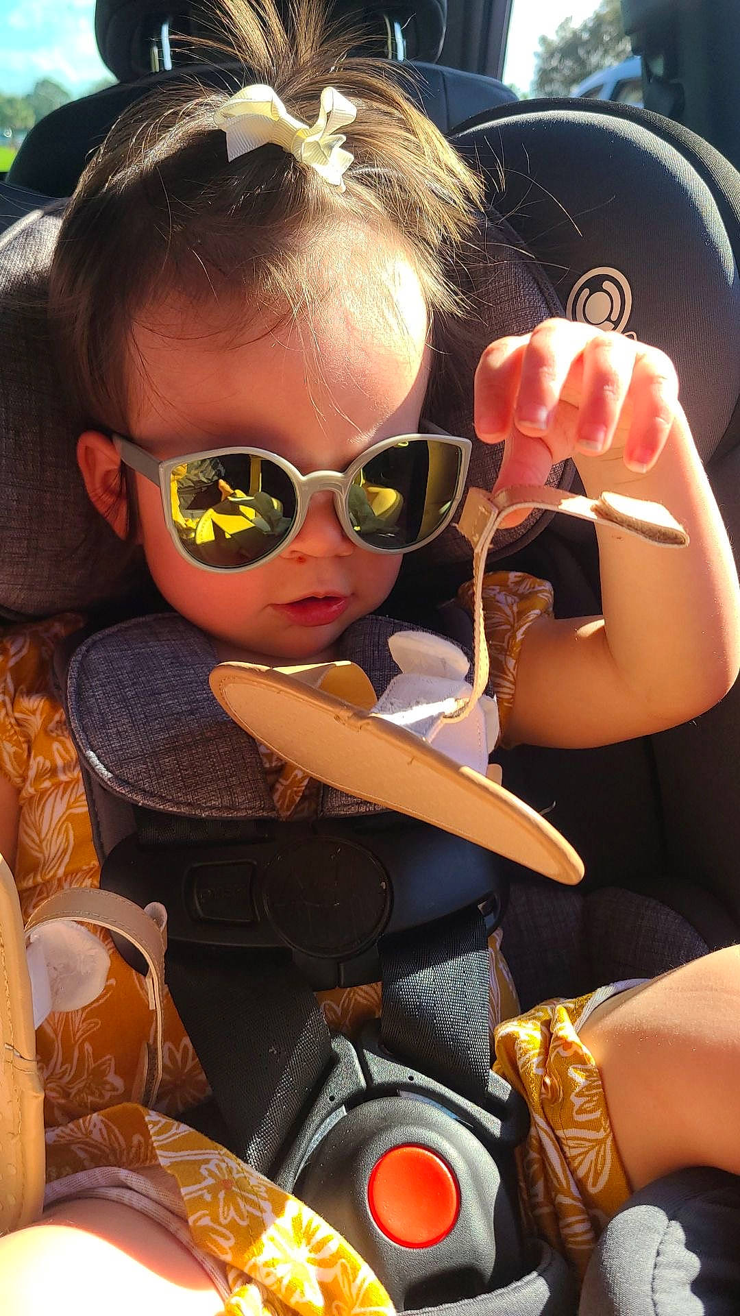 Jade is registered to the contest to win money with this photo: beauty, child, cool, eyewear, fashion, fun, gesture, glasses, goggles, hairstyle, leisure, light, lip, mouth, person, personal_protective_equipment, summer, sunglasses, thigh, toddler