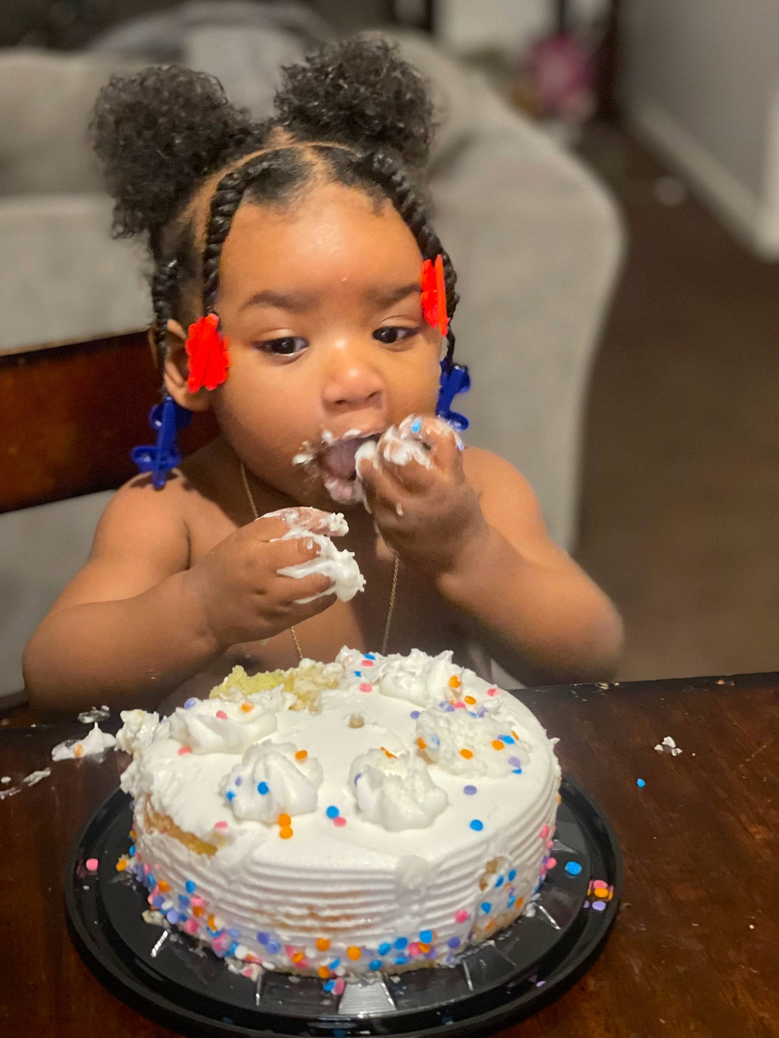 Jermani is registered to the contest to win money with this photo: baked_goods, birthday_cake, birthday_candle, buttercream, cake, cake_decorating, cake_decorating_supply, candle, child, cream, dessert, dress, event, food, person, plate, sugar_cake, sugar_paste, sweetness, table