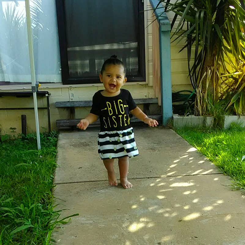 Alinta is registered to the contest to win money with this photo: adaptation, barefoot, child, person, play, shoe, snapshot, standing, summer, toddler, tree, vacation, walking