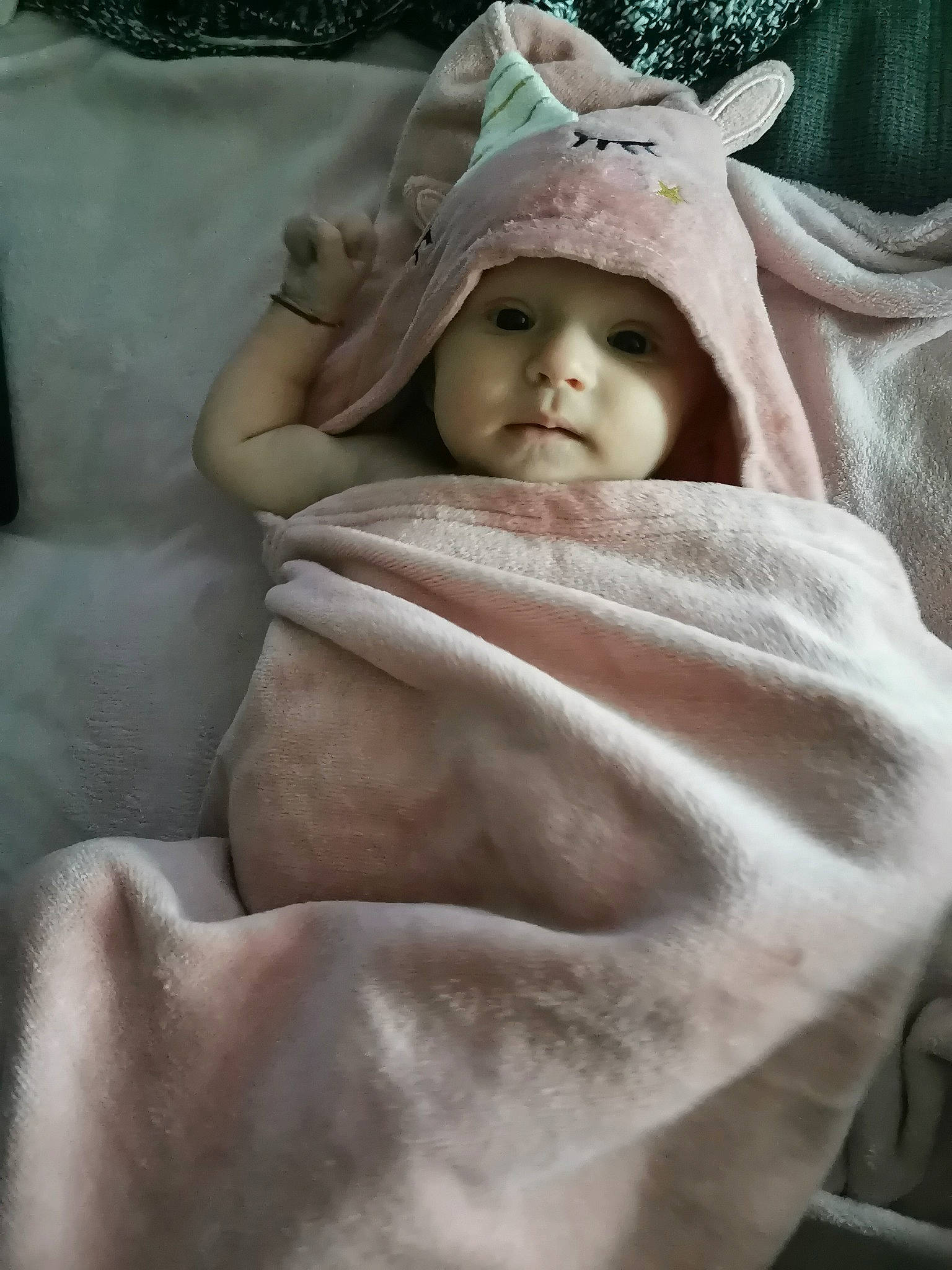 Nevena a rejoint le concours — aidez-le/la à gagner de superbes lots ! arm, art, baby, baby_products, cap, child, comfort, dress, eye, face, fashion_accessory, fur, happy, head, headgear, headwear, linens, lip, person, skin