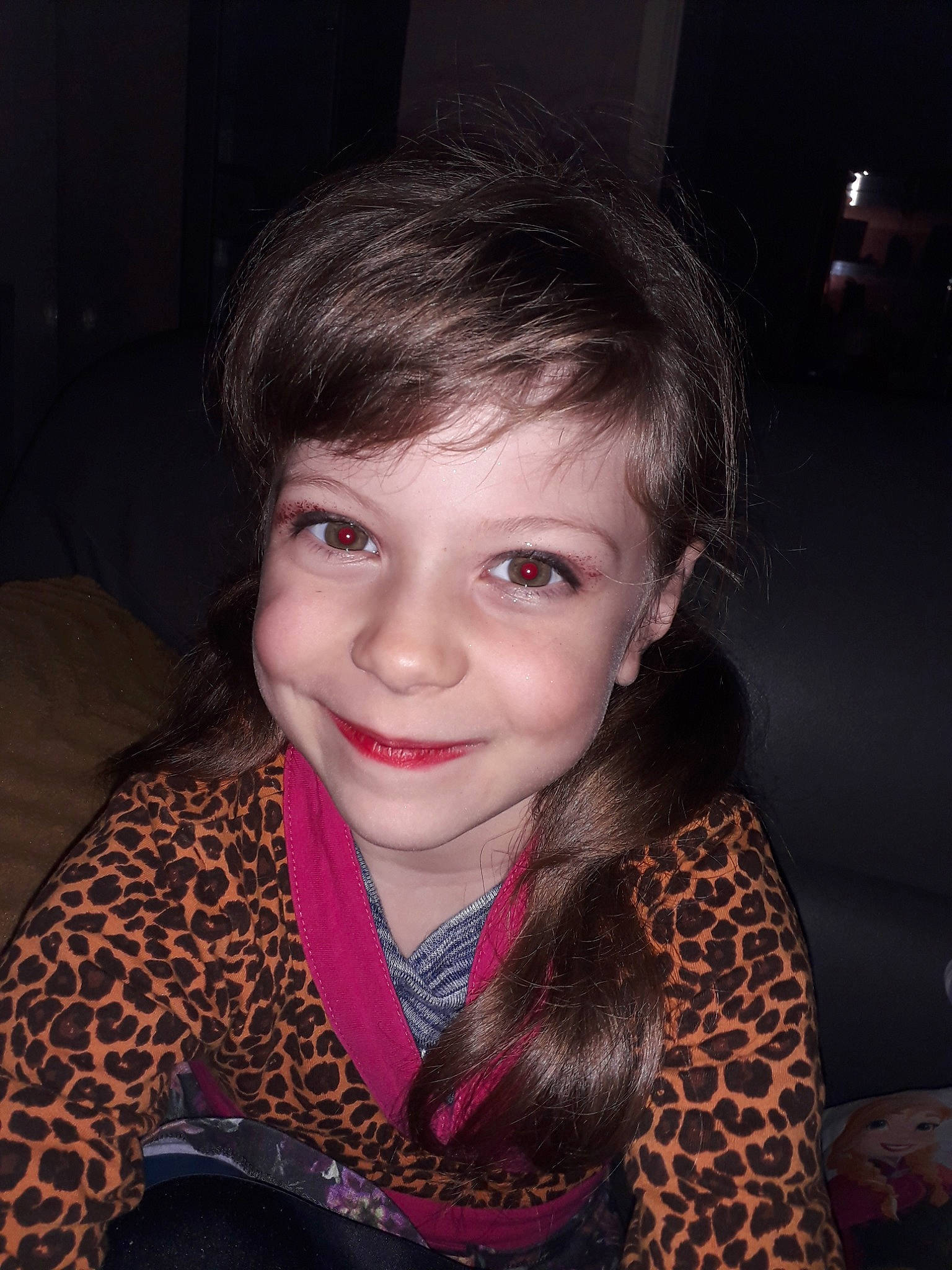 Shanna participe au concours pour gagner de l'argent avec cette photo : beauty, cheek, child, chin, eye, eyebrow, face, forehead, fun, girl, hair, hairstyle, head, human_body, human_hair_color, joy, lip, nose, organ, person