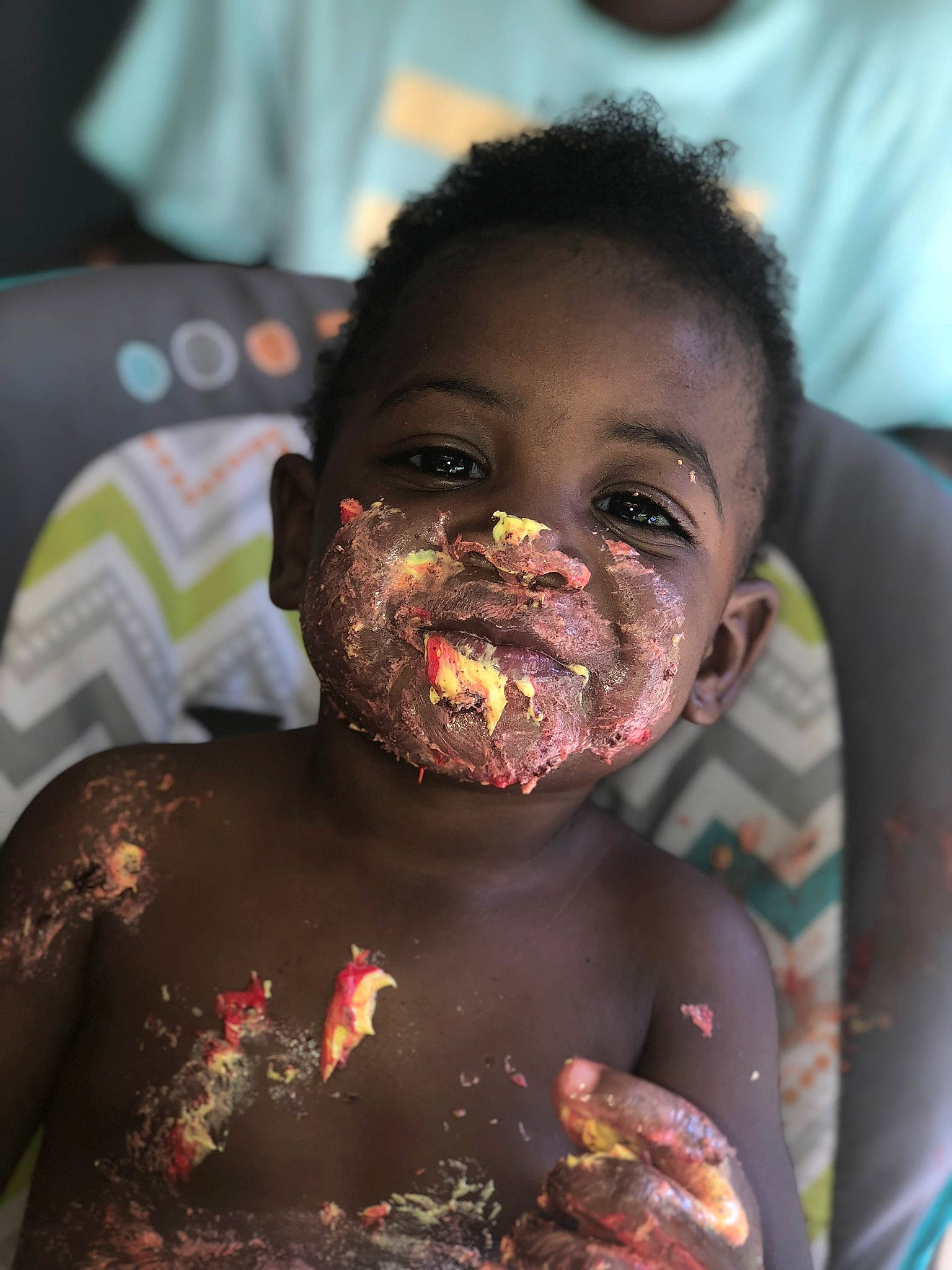 Emir is registered to the contest to win money with this photo: child, eye, face, fun, girl, head, human, mouth, person