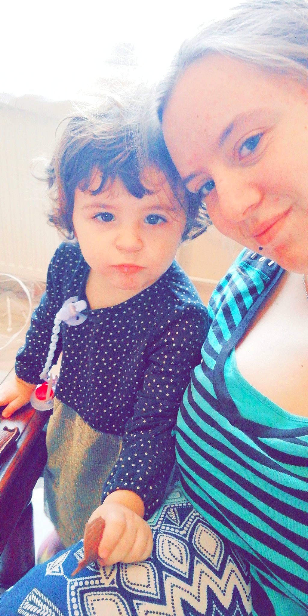 Emylianna a rejoint le concours — aidez-le/la à gagner de superbes lots ! blue, child, daughter, day, fun, girl, hair, happiness, human_hair_color, infant, iris, pattern, person, product, skin, smile, toddler