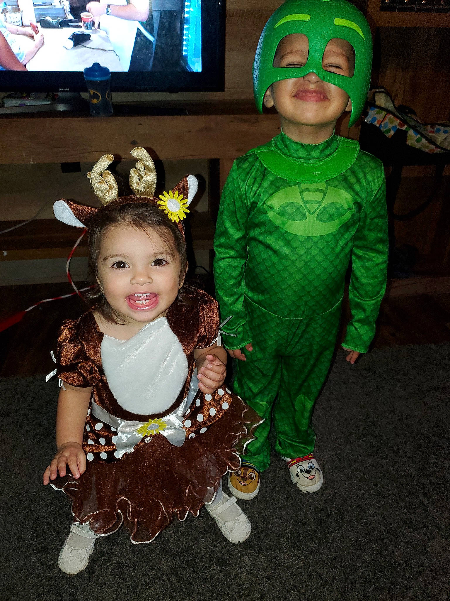 Landyn is registered to the contest to win money with this photo: child, costume, fictional_character, head, joy, person, toddler, trick_or_treat