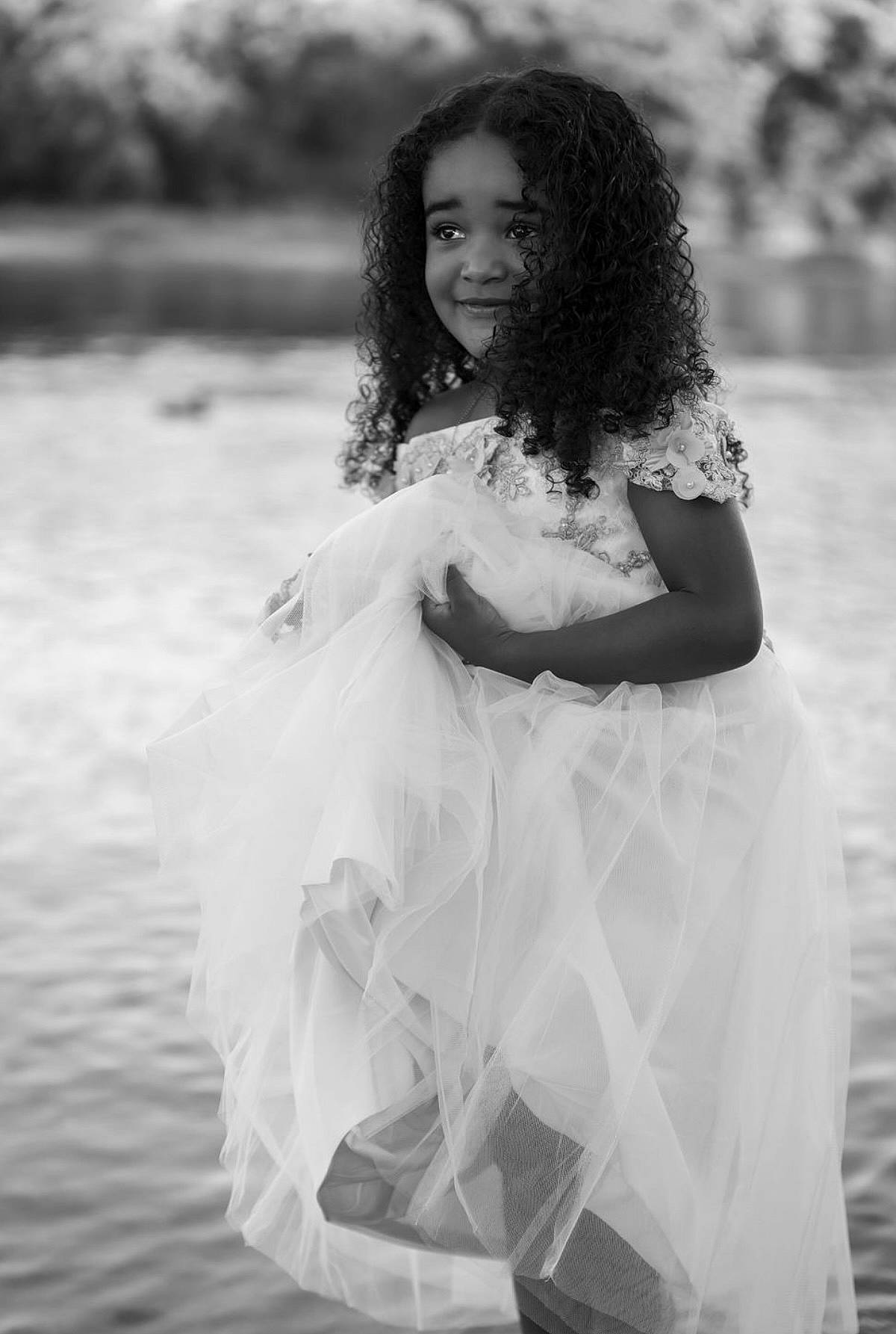 Samara is registered to the contest to win money with this photo: black, black_and_white, dress, eye, face, flash_photography, gown, hair, hand, happy, head, human_body, joy, people_in_nature, person, plant, shoulder, skin, smile, standing