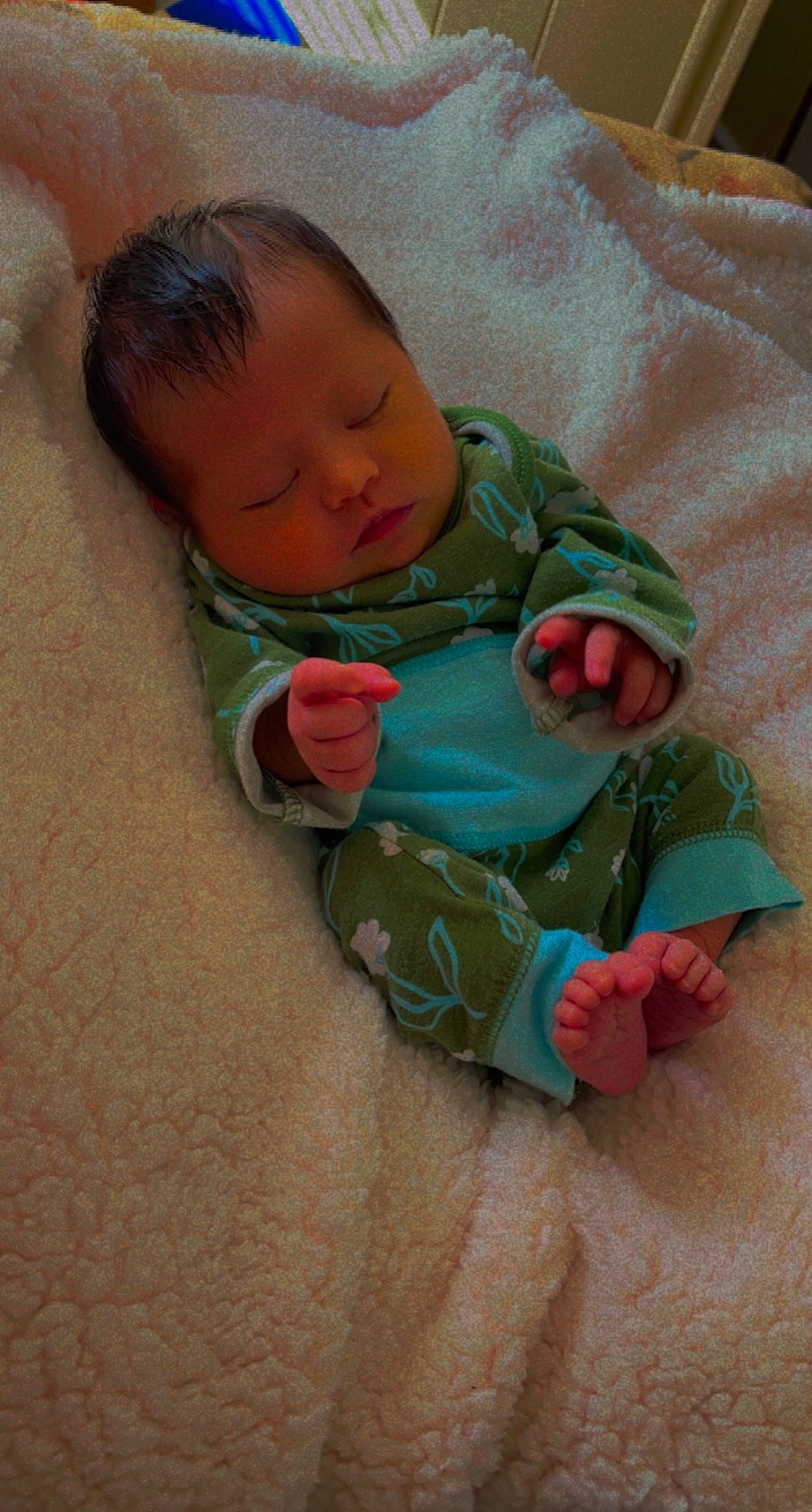 Jama Solana is registered to the contest to win money with this photo: baby, baby_sleeping, baby_toddler_clothing, cheek, child, comfort, finger, grass, hand, head, linens, mouth, nail, nose, person, product, skin, sleeve, textile, thumb