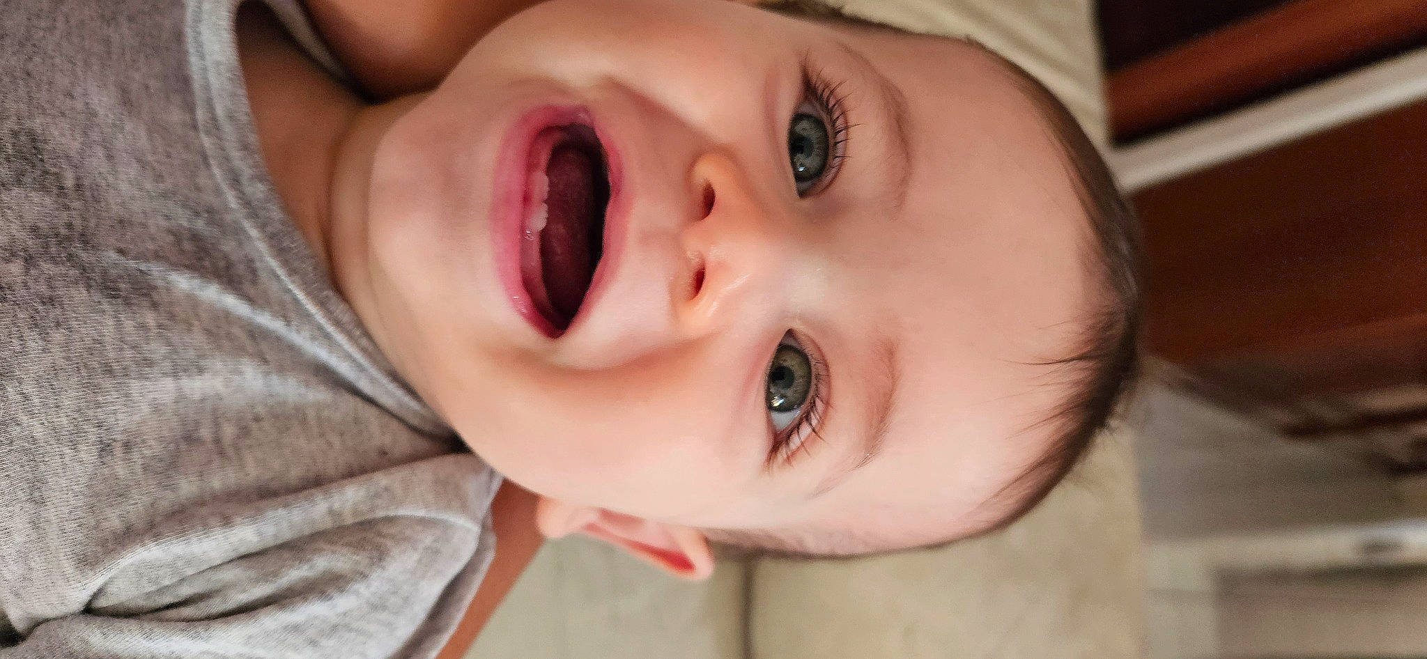 Sasha a rejoint le concours — aidez-le/la à gagner de superbes lots ! cheek, dress, ear, eye, eyebrow, eyelash, flash_photography, forehead, happy, human_body, iris, jaw, lip, mouth, neck, nose, person, plant, skin, smile