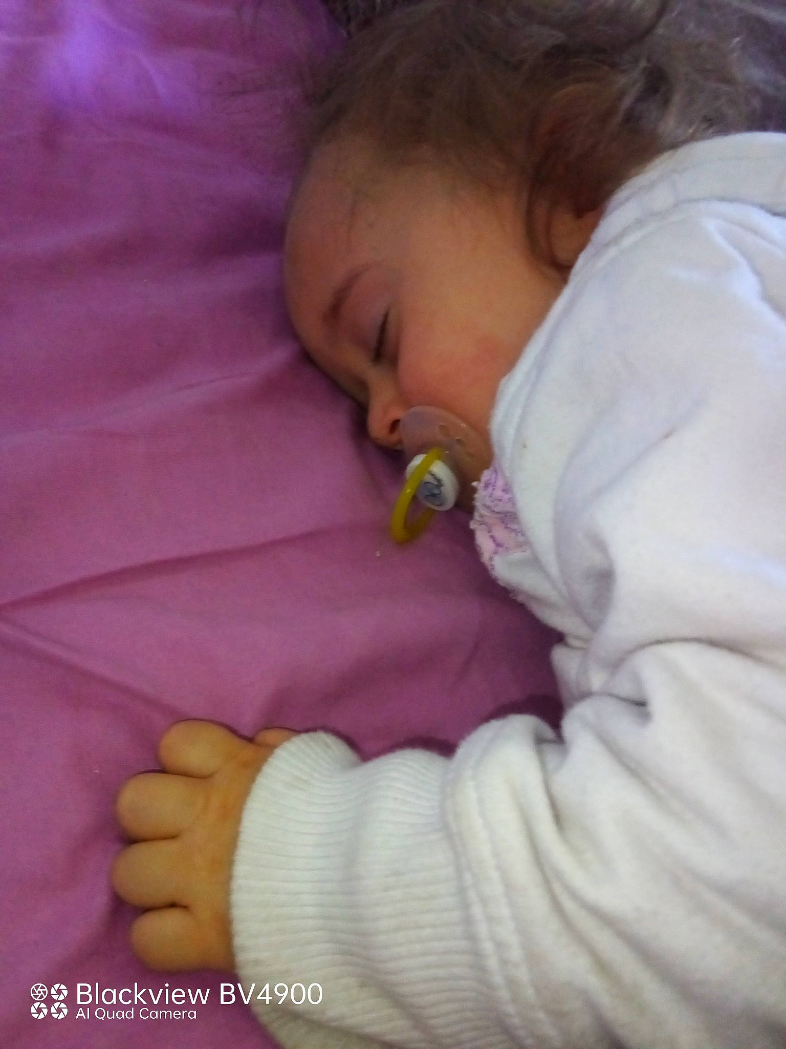 Inessa a rejoint le concours — aidez-le/la à gagner de superbes lots ! arm, baby, baby_sleeping, baby_toddler_clothing, cheek, child, comfort, eyebrow, finger, gesture, happy, human_body, linens, nail, nose, person, pink, purple, skin, thumb