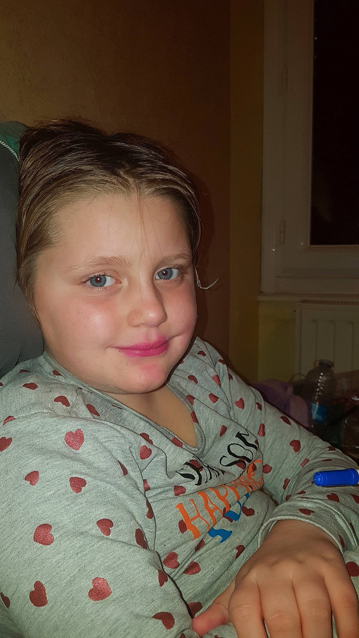 Clara a rejoint le concours — aidez-le/la à gagner de superbes lots ! beauty, cheek, child, chin, day, eye, eyebrow, face, forehead, girl, hair, hairstyle, head, human_hair_color, infant, joy, lip, nose, person, skin