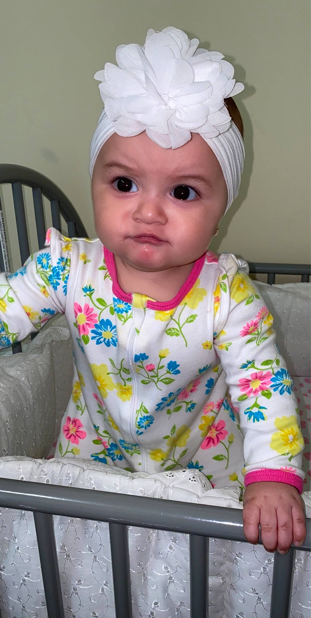 Yamilet is registered to the contest to win money with this photo: baby, baby_products, baby_toddler_clothing, cheek, child, eye, hair_accessory, headband, headgear, headwear, person, pink, product, sleeve, smile, toddler, yellow