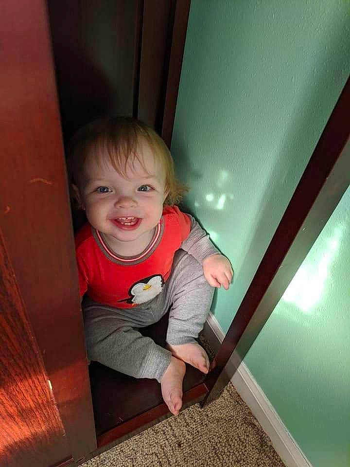 Kyrin is registered to the contest to win money with this photo: baby, child, eye, face, facial_expression, fun, joy, nose, person, sitting, skin, smile, standing, toddler