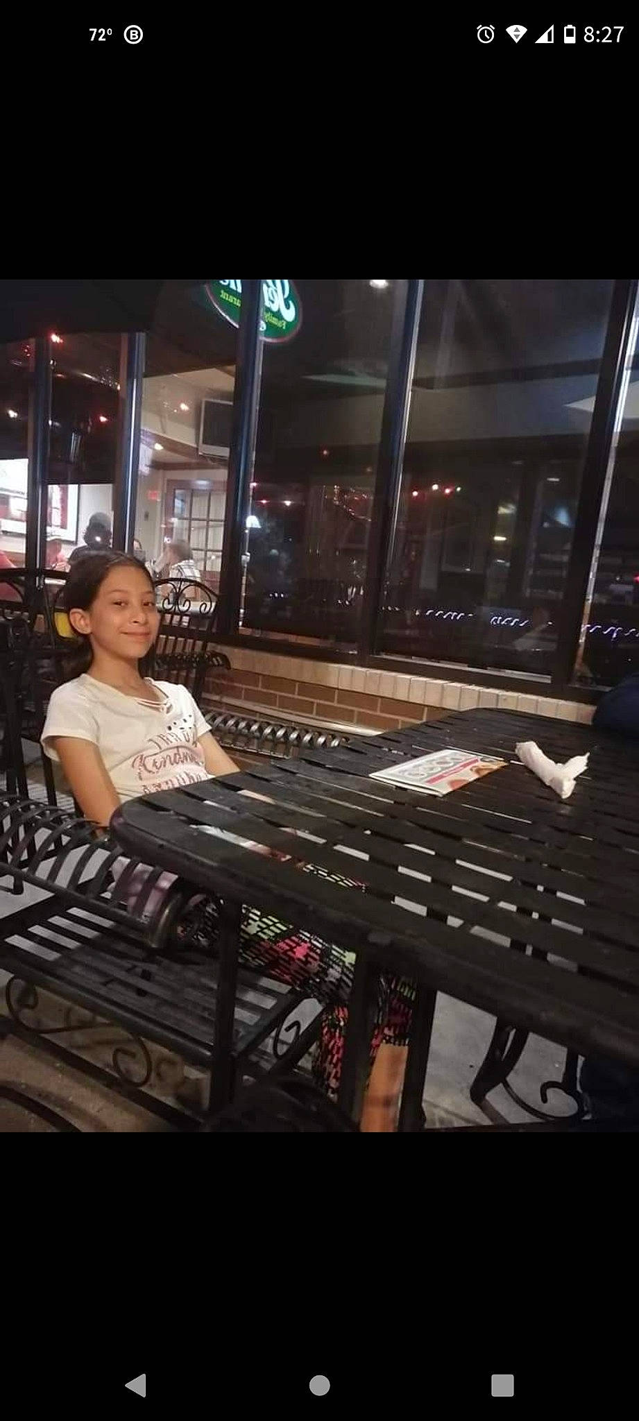 Dani is registered to the contest to win money with this photo: audio_equipment, beauty, city, entertainment, event, eyewear, flash_photography, flooring, joy, keyboard, keyboard_player, leisure, metal, music_venue, musical_instrument_accessory, musician, night, person, pianist, room