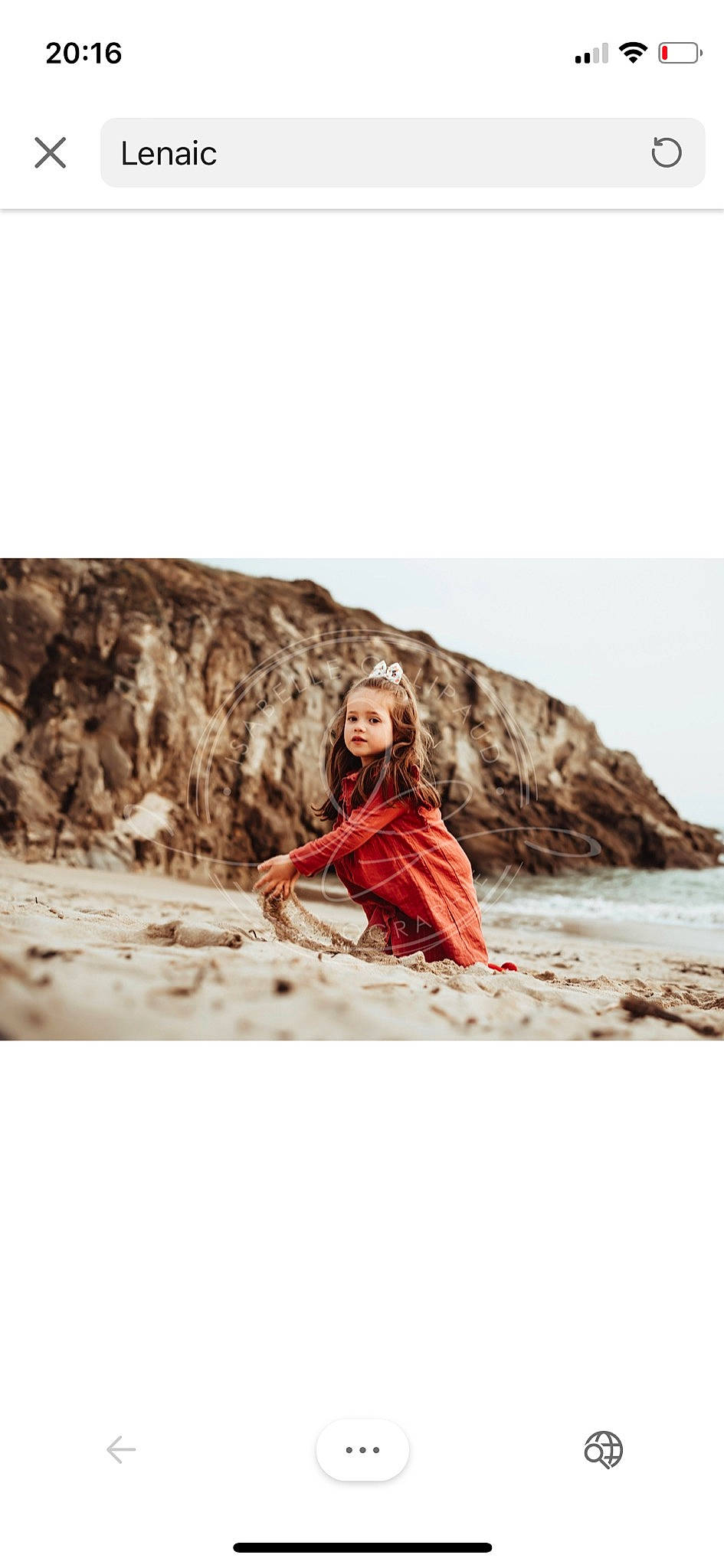 Elsa a rejoint le concours — aidez-le/la à gagner de superbes lots ! coast, flash_photography, happy, jacket, landscape, leisure, mountain, ocean, people_in_nature, person, rock, sand, sitting, sky, travel, water, wave, wind, wind_wave, winter