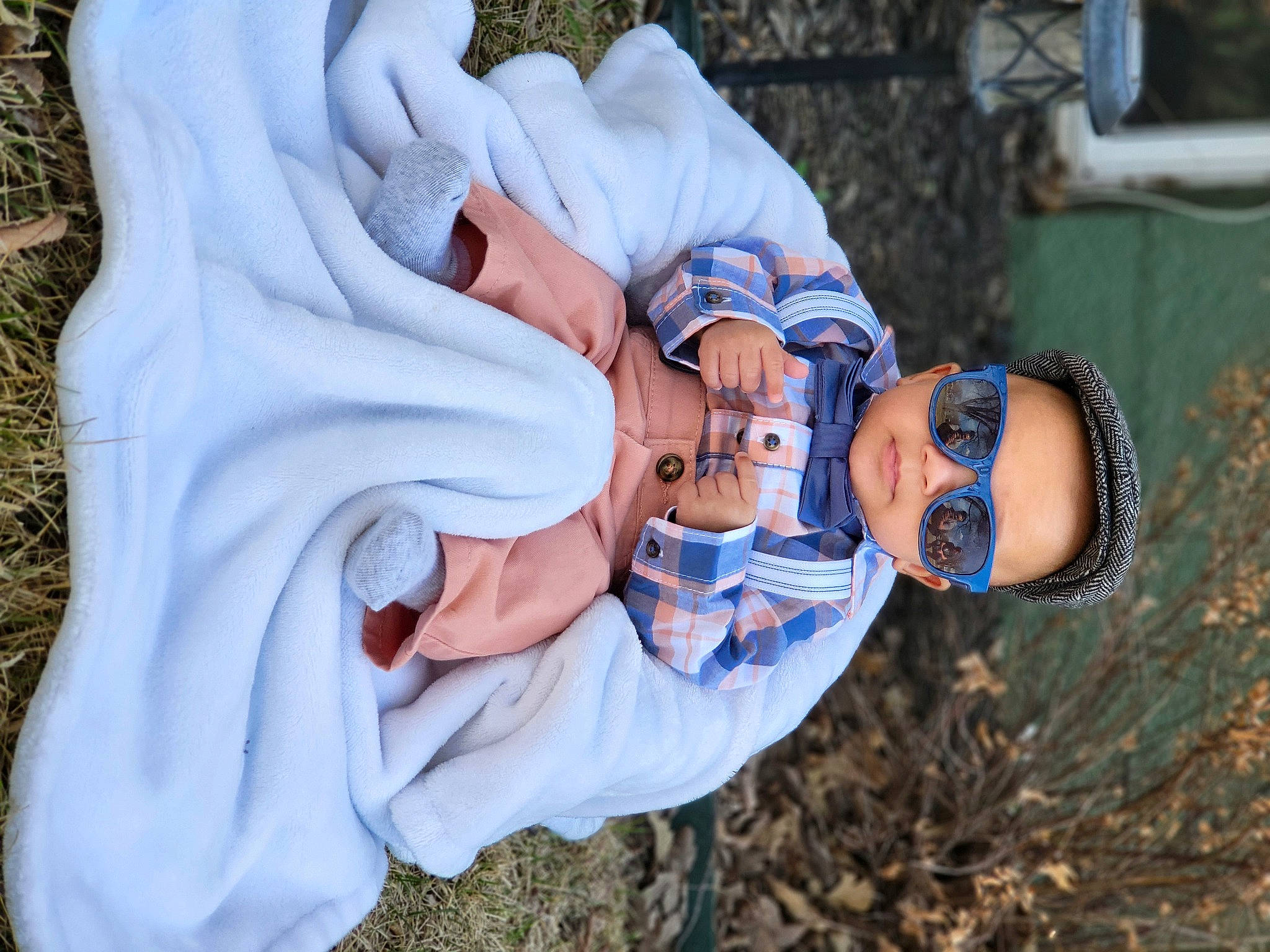 Dobby joined the competition — help win amazing prizes! baseball_cap, cap, dress, electric_blue, eyewear, fun, gesture, glasses, goggles, grass, happy, hat, human_body, human_leg, leisure, person, plant, recreation, sunglasses, t_shirt