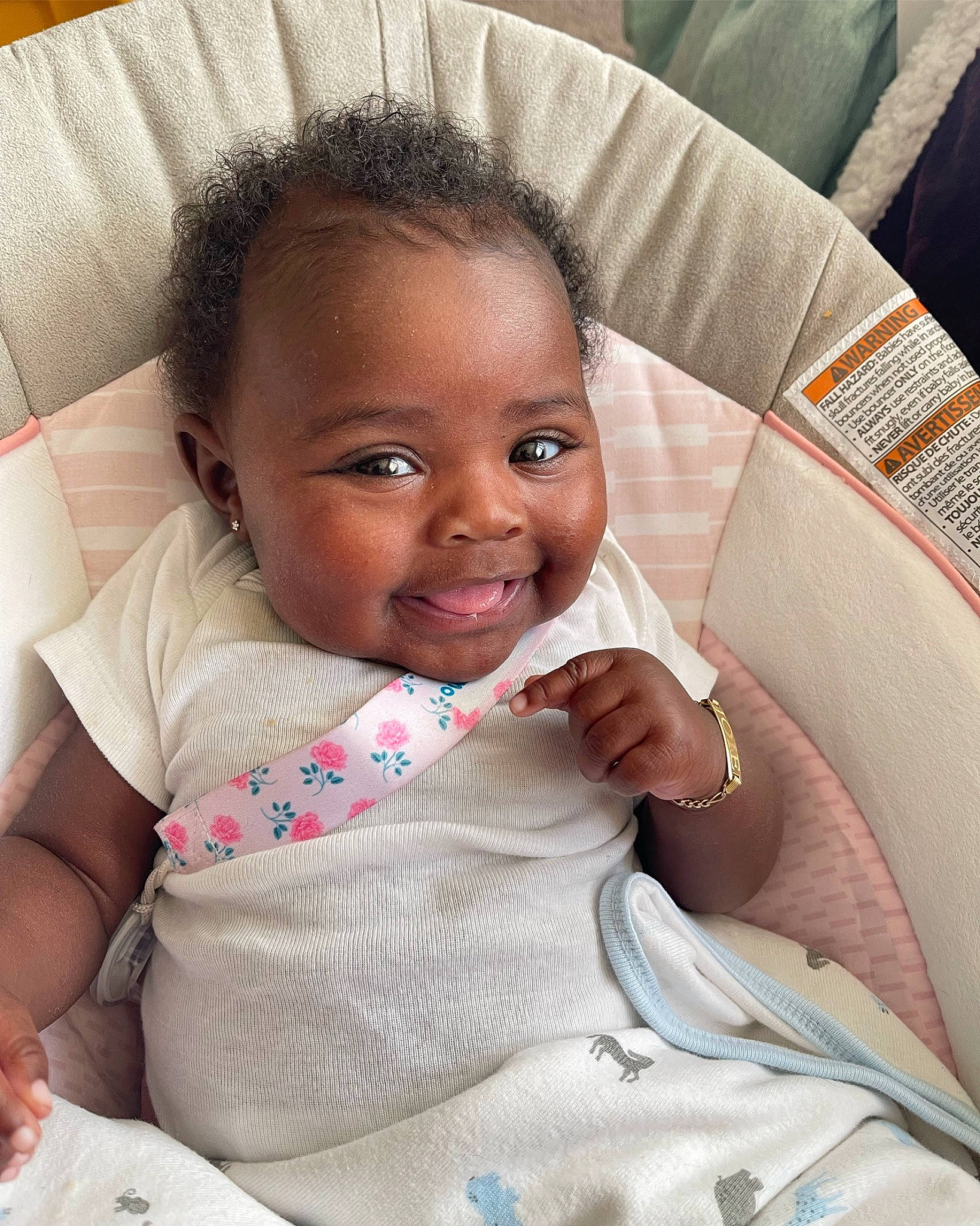 Joie Marie is registered to the contest to win money with this photo: cheek, chin, comfort, eye, eyebrow, facial_expression, hairstyle, happy, head, human, iris, joy, lip, mouth, neck, nose, person, skin, sleeve, smile