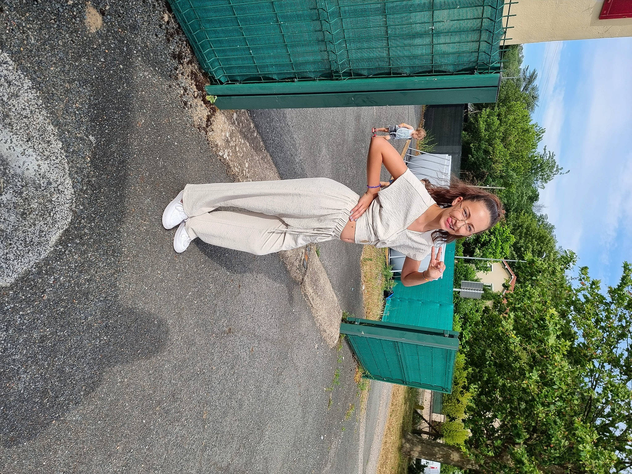 Maëlle a rejoint le concours — aidez-le/la à gagner de superbes lots ! asphalt, fun, grass, happy, human_leg, joy, landscape, leisure, line, people_in_nature, person, recreation, shadow, sky, smile, tree, vacation, wood