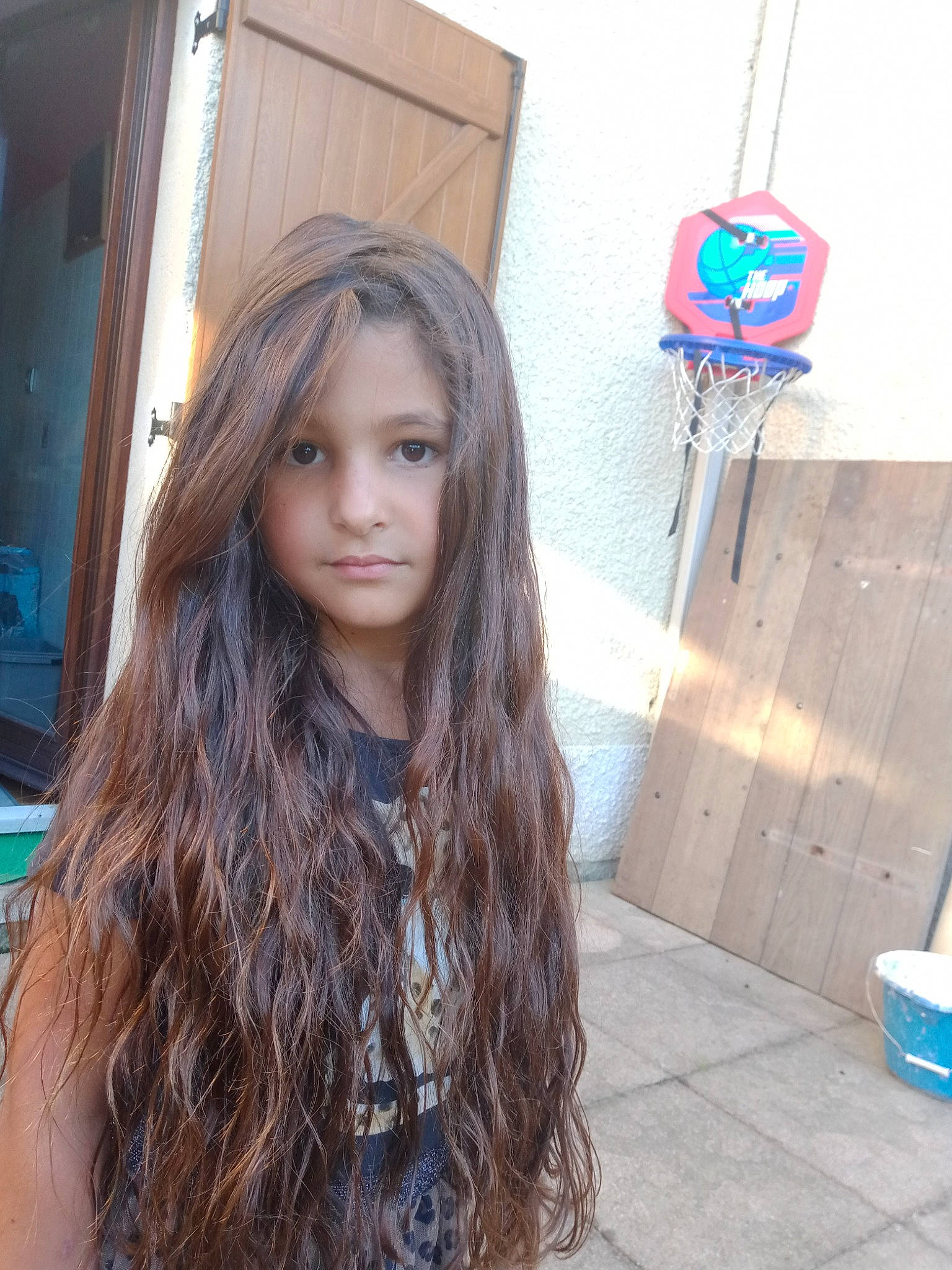 Nourhane a rejoint le concours — aidez-le/la à gagner de superbes lots ! black_hair, blond, brown_hair, chin, cool, electric_blue, eye, face, forehead, fun, hairstyle, happy, layered_hair, leisure, lip, long_hair, neck, person, step_cutting, surfer_hair