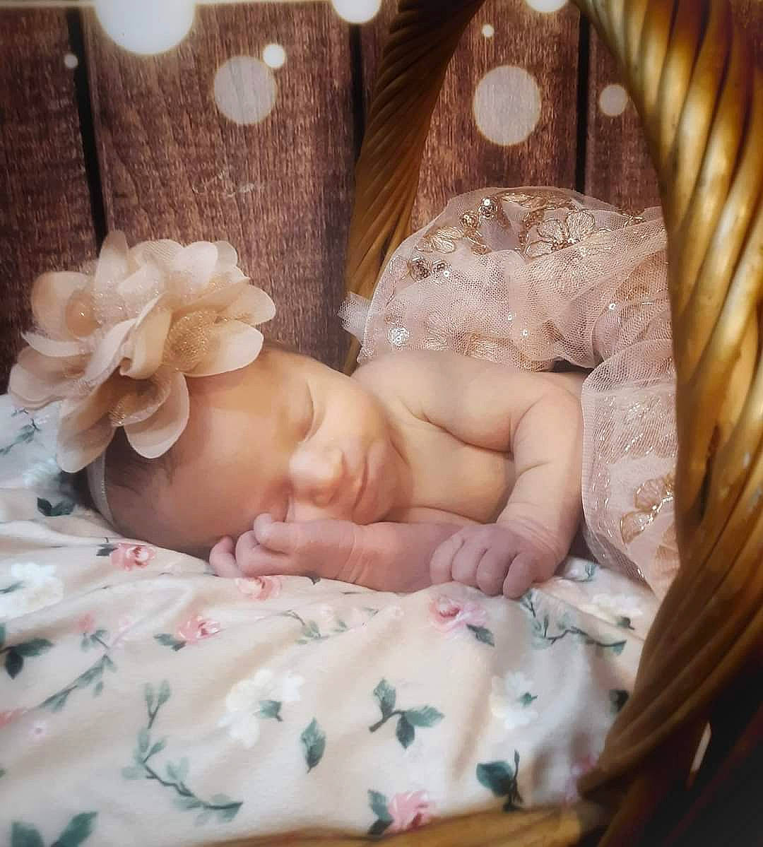 Kenzley is registered to the contest to win money with this photo: abdomen, baby, baby_products, baby_safety, baby_sleeping, baby_toddler_clothing, bed, bedding, chest, child, comfort, diaper, finger, headpiece, infant_bed, linens, person, skin, stomach, textile