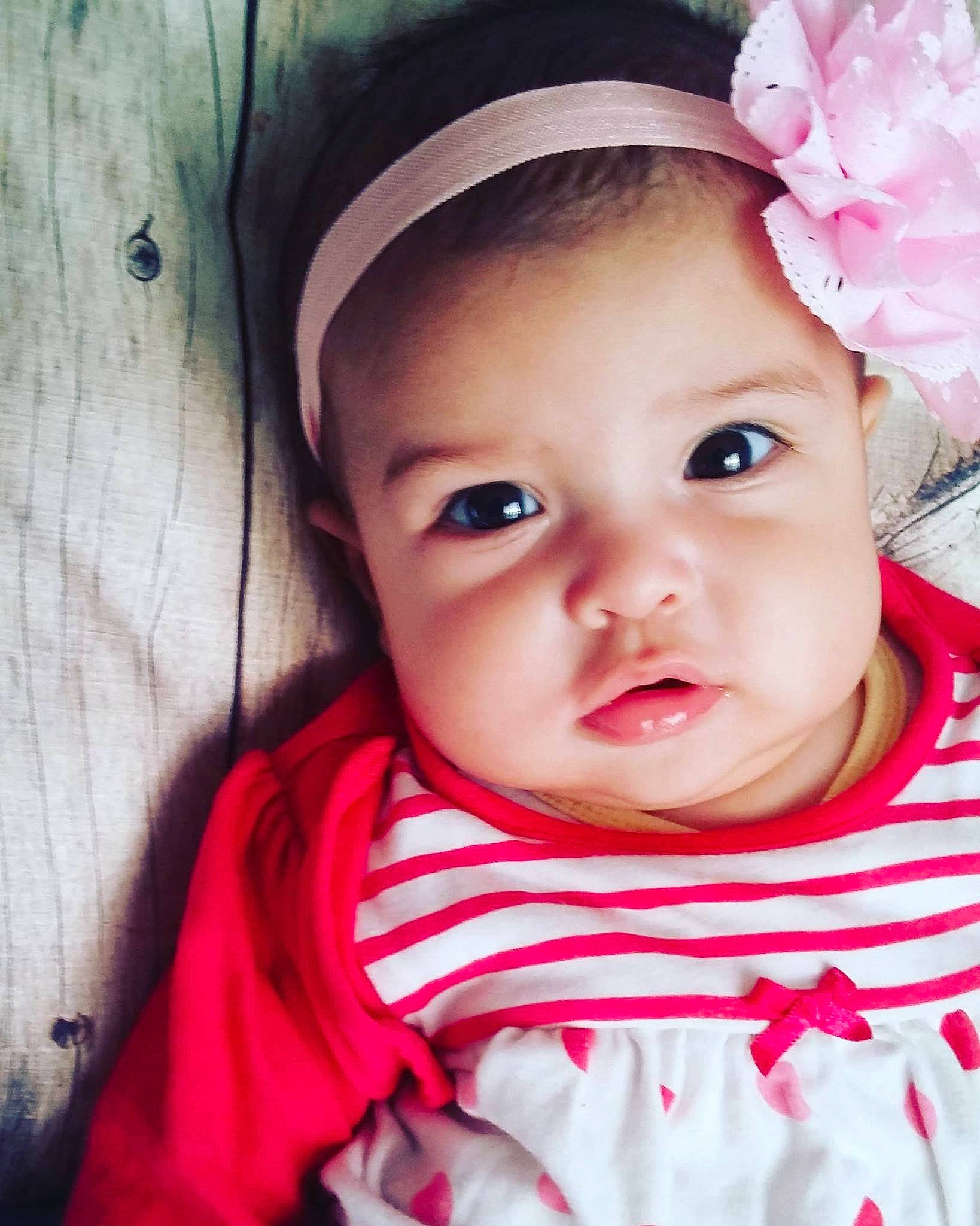 Milarose participe au concours pour gagner de l'argent avec cette photo : beauty, cheek, child, child_model, eye, face, girl, hair_accessory, happiness, head, headgear, infant, lip, mouth, nose, person, pink, product, skin, smile