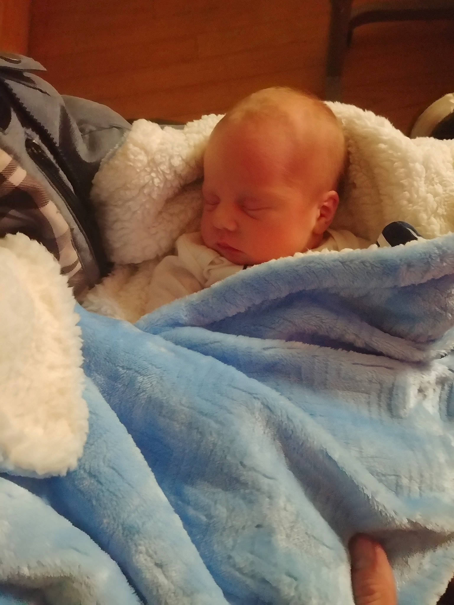 Onyx is registered to the contest to win money with this photo: baby, baby_sleeping, bedtime, blanket, child, comfort, linens, nap, person, sleep, textile, toddler