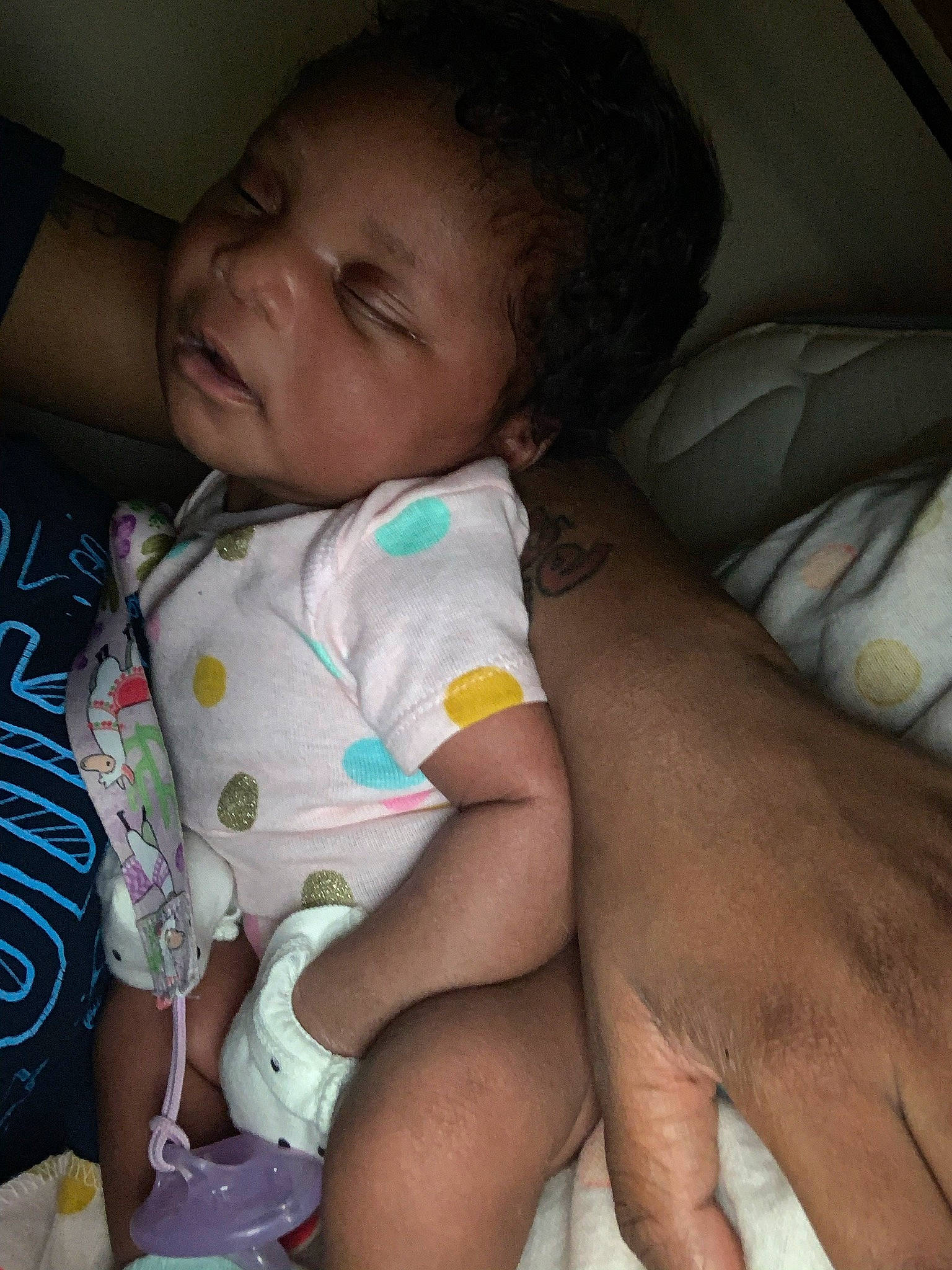 Ashanti is registered to the contest to win money with this photo: arm, baby, baby_toddler_clothing, cheek, child, chin, comfort, eye, eyebrow, finger, fun, happy, iris, mouth, nose, person, skin, smile, textile, thigh