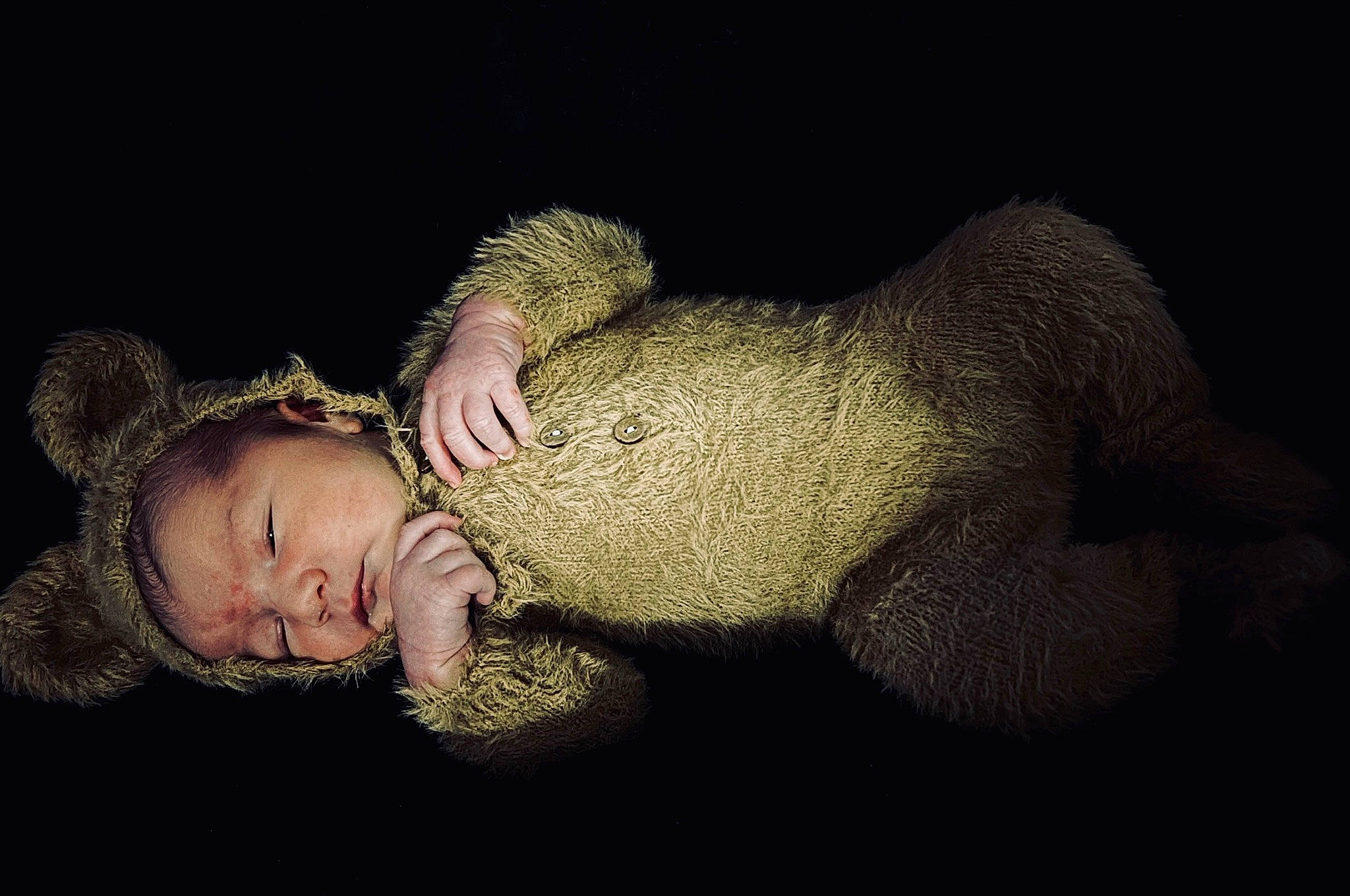 Rowan joined the competition — help win amazing prizes! chest, child, darkness, event, eye, flash_photography, flesh, foot, fun, fur, grass, headgear, headpiece, human_body, human_leg, midnight, person, portrait, sitting, sunglasses