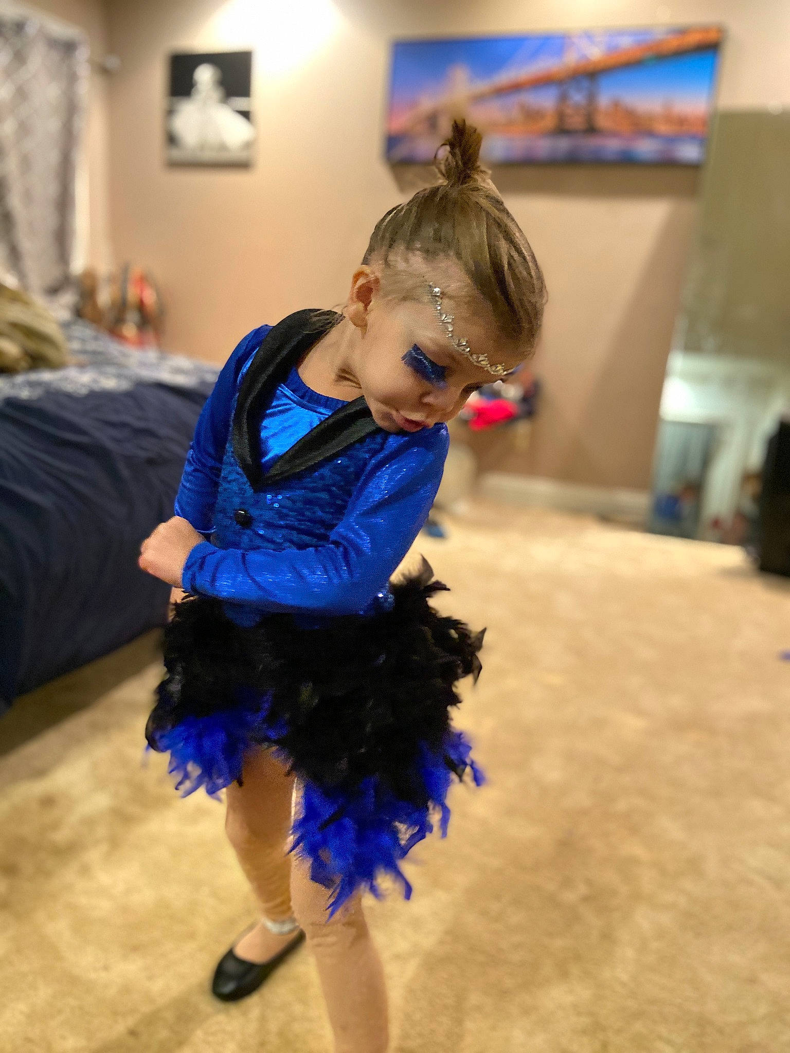 Jeonna is registered to the contest to win money with this photo: child, cocktail_dress, costume, curtain, dance, dress, electric_blue, entertainment, event, fashion_design, flooring, fun, happy, human_leg, leg, performing_arts, person, picture_frame, purple, room