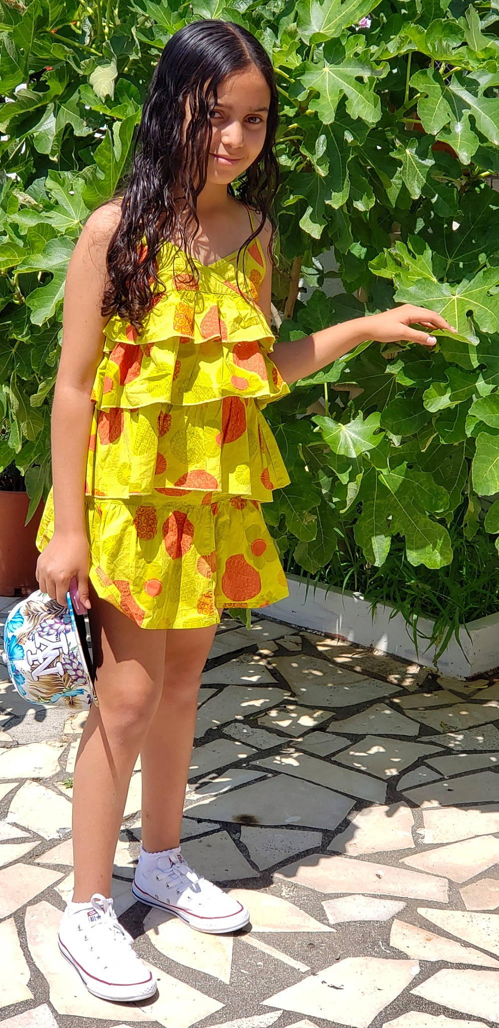 Anissa participe au concours pour gagner de l'argent avec cette photo : black_hair, day_dress, fashion_design, fashion_model, grass, green, happy, joint, joy, knee, leg, leisure, one_piece_garment, people_in_nature, person, plant, sleeve, street_fashion, thigh, trunk