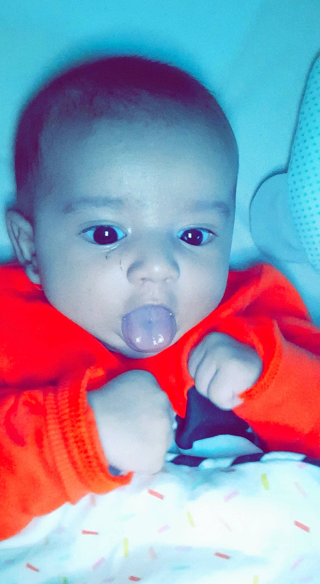 Brandon participe au concours pour gagner de l'argent avec cette photo : art, baby, baby_products, baby_toddler_clothing, carmine, cheek, child, chin, electric_blue, eyebrow, fun, happy, iris, lip, magenta, mouth, nose, person, room, sitting