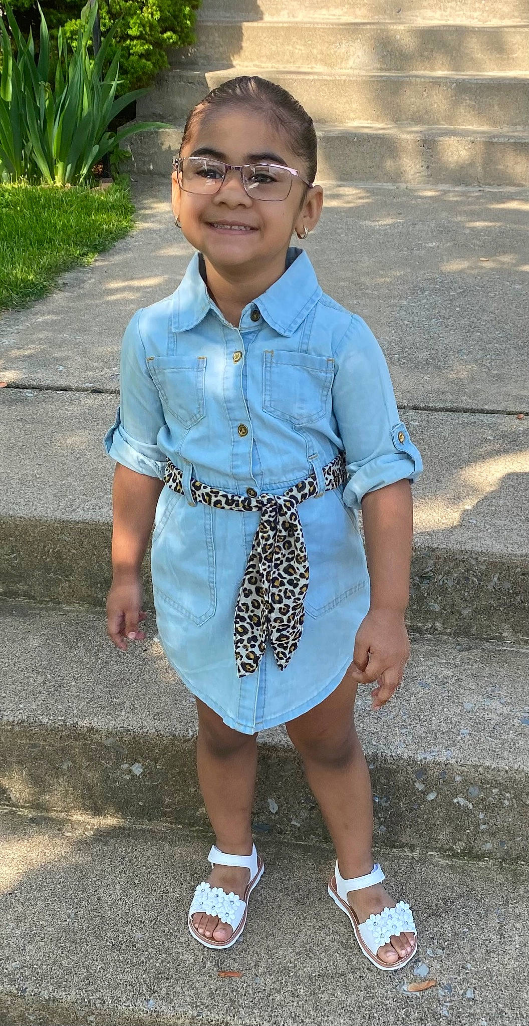 Naelisha joined the competition — help win amazing prizes! asphalt, baby_toddler_clothing, child, collar, cool, denim, electric_blue, eyewear, happy, head, human_leg, joy, neck, pattern, person, sleeve, smile, standing, t_shirt, thigh