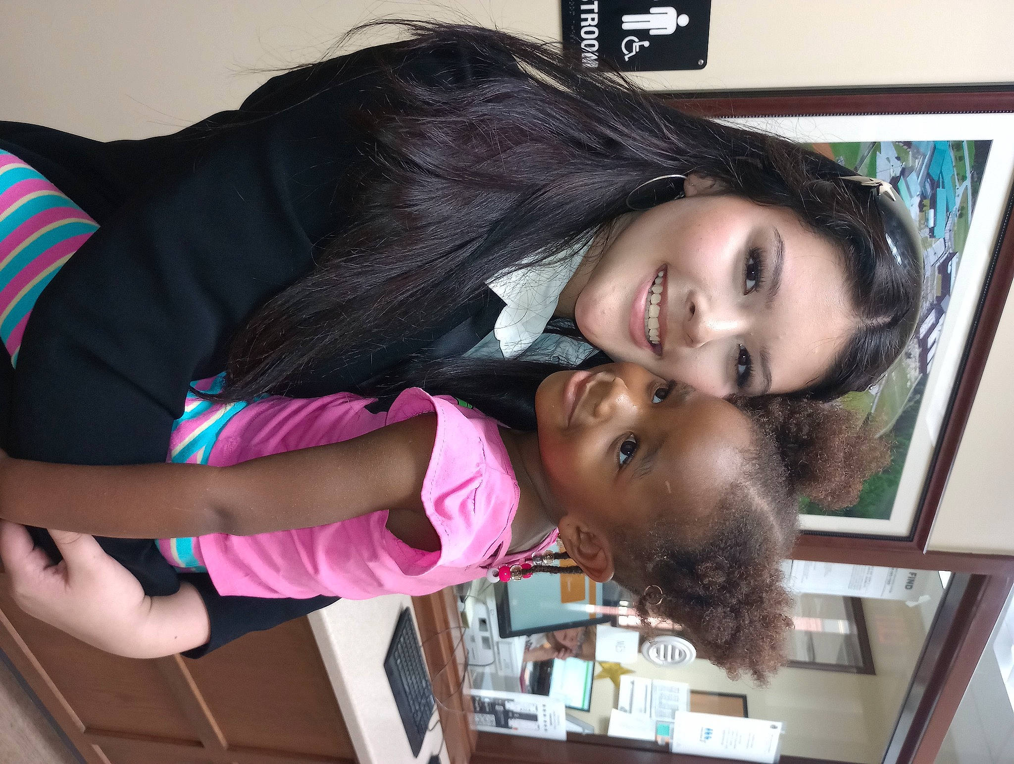 Allilla is registered to the contest to win money with this photo: bangs, black_hair, brown_hair, comfort, elbow, eyelash, fun, hair, happy, joy, layered_hair, lip, lipstick, long_hair, magenta, makeover, mouth, person, skin, sleeve