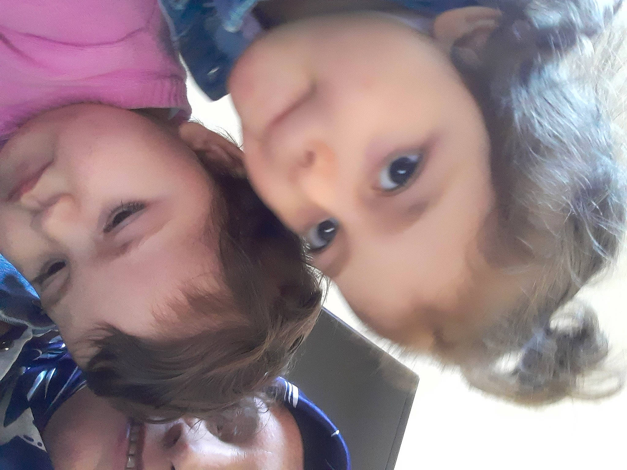 Dounya participe au concours pour gagner de l'argent avec cette photo : baby, black_hair, cheek, child, chin, close_up, eyebrow, eyelash, facial_expression, fun, gesture, grass, happy, iris, lip, mouth, nose, person, selfie, skin