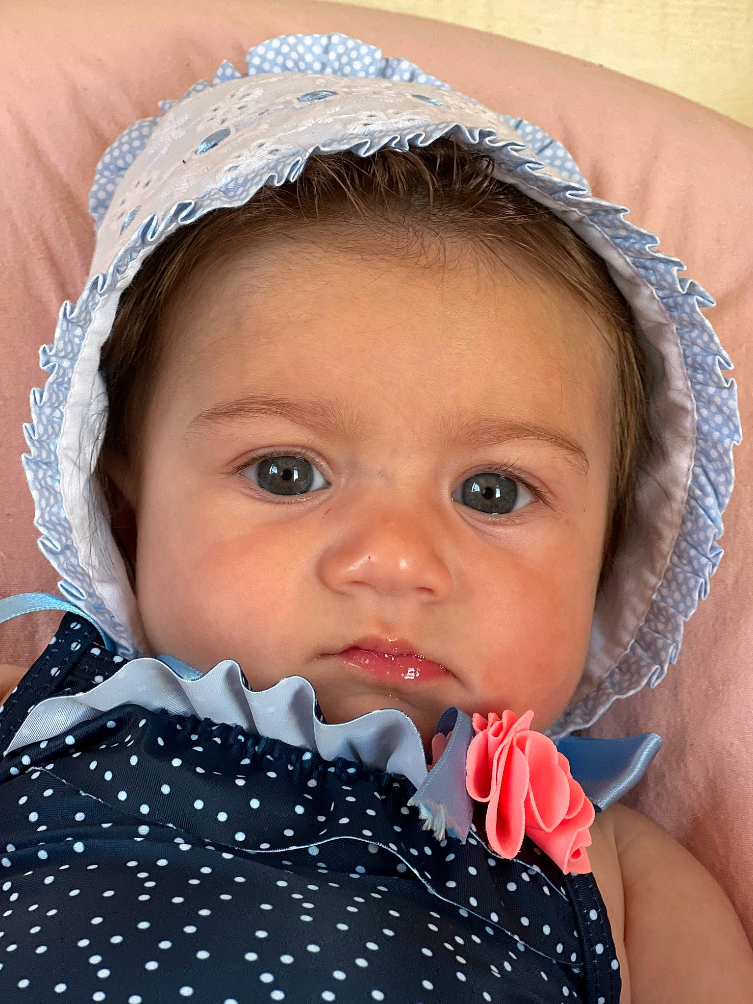 Malyah participe au concours pour gagner de l'argent avec cette photo : baby_toddler_clothing, cheek, chin, eye, eyebrow, eyelash, face, facial_expression, hairstyle, head, human, iris, lip, mouth, neck, nose, organ, person, skin, sleeve