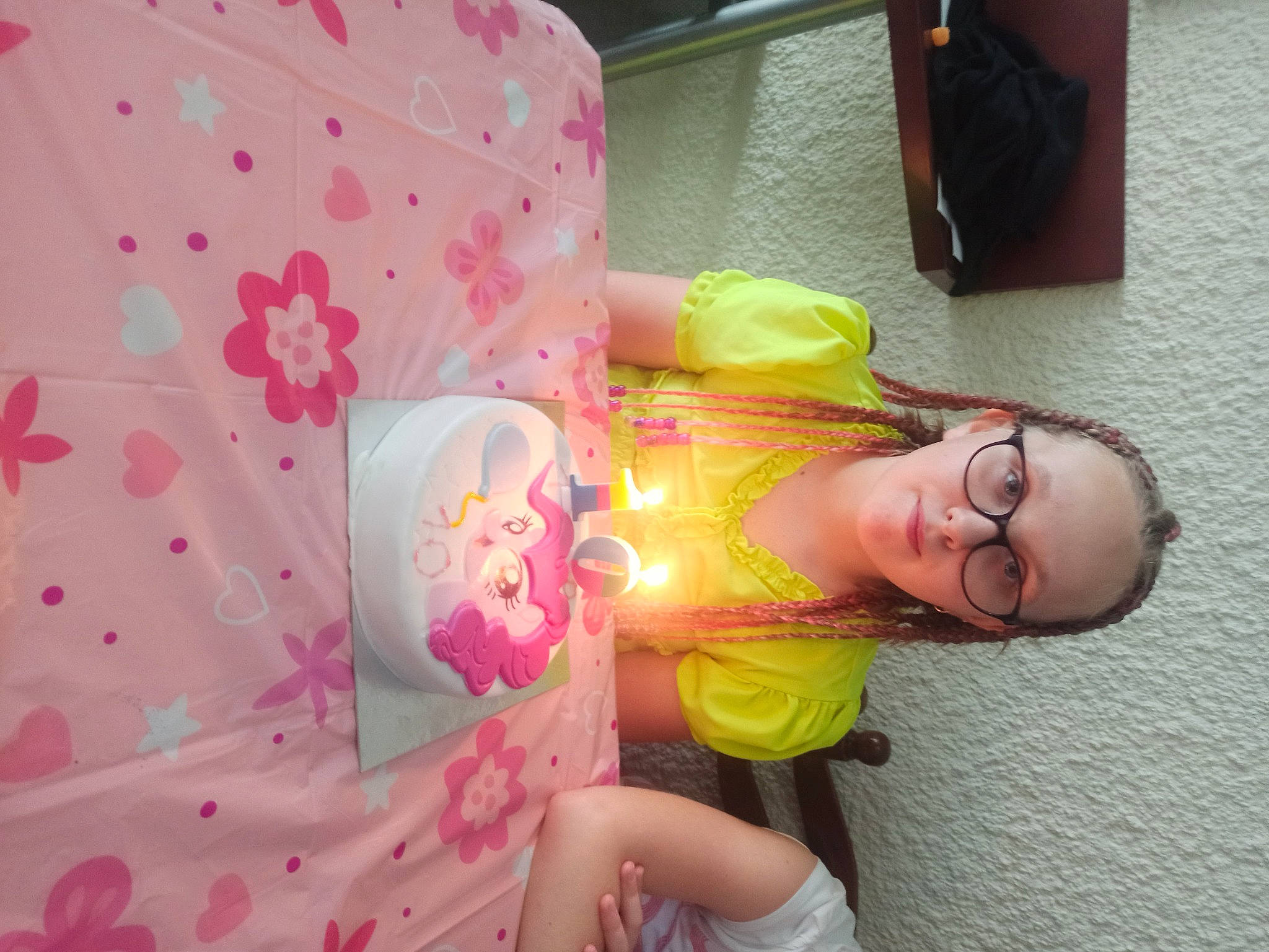 Shaina participe au concours pour gagner de l'argent avec cette photo : baby_toddler_clothing, child, comfort, fun, happy, linens, magenta, pattern, peach, person, petal, pink, room, smile, toddler