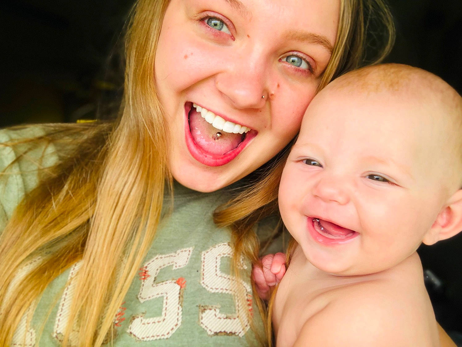 Xyla is registered to the contest to win money with this photo: blond, cheek, child, chin, face, facial_expression, fun, happy, head, joy, laugh, lip, mother, mouth, nose, organ, people, person, skin, smile