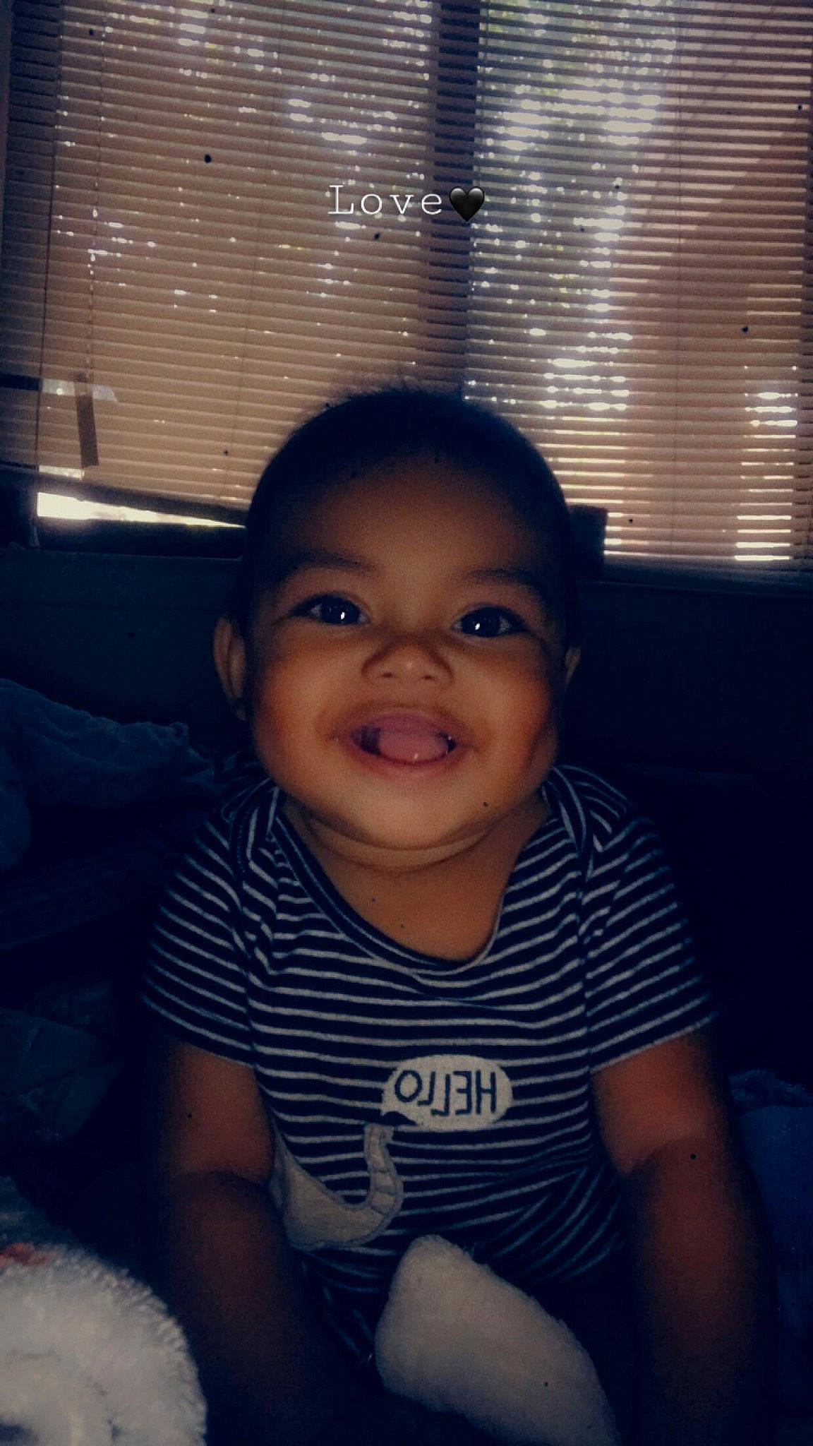 Artist is registered to the contest to win money with this photo: baby, cheek, chin, cloud, eye, eyebrow, flash_photography, forehead, hand, happy, head, iris, jaw, joy, lip, mouth, nose, person, skin, smile