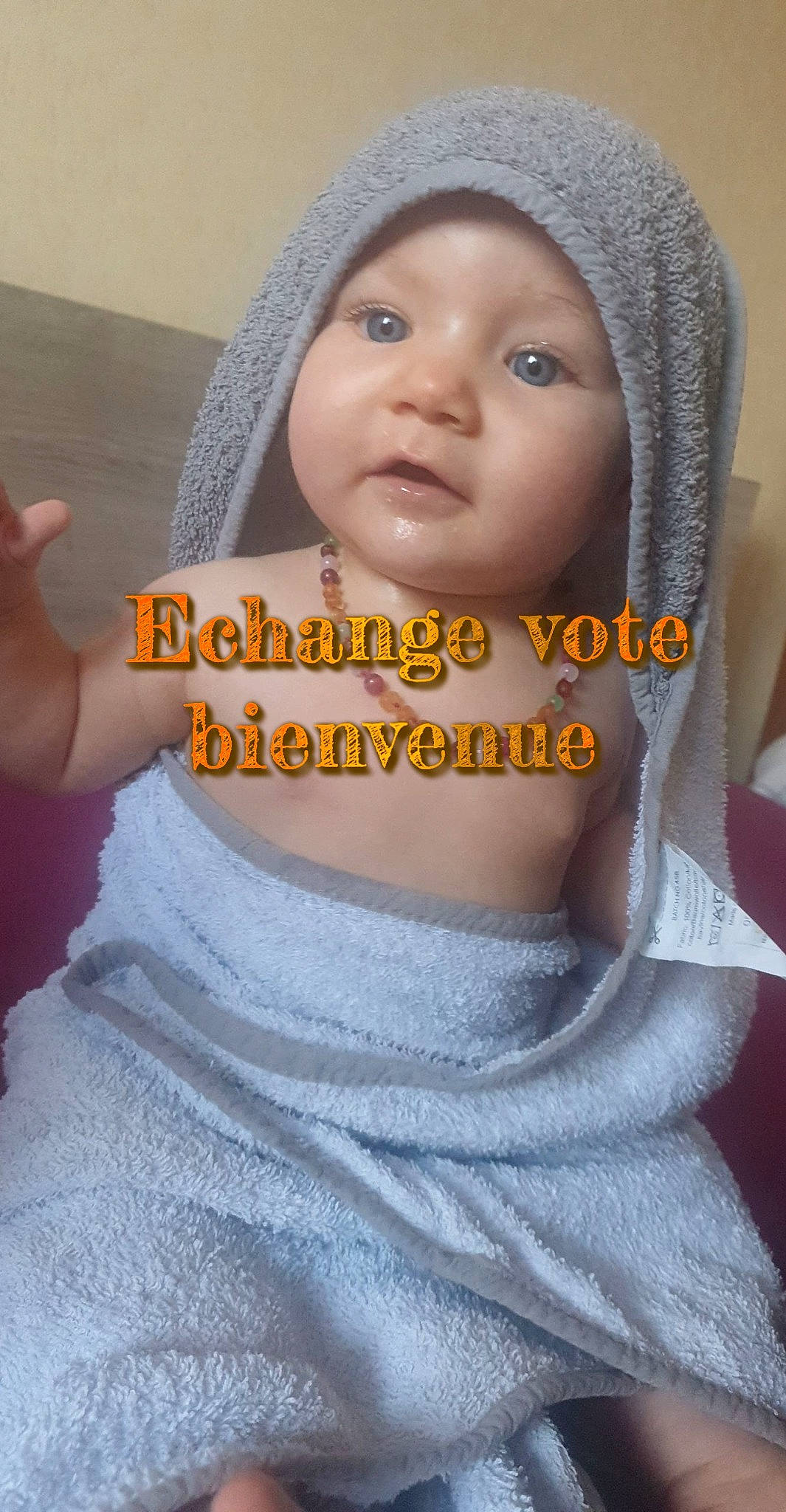 Mélynda participe au concours pour gagner de l'argent avec cette photo : beauty, cap, chin, cool, eyebrow, eyelash, face, forehead, grey, head, headgear, headwear, lip, neck, nose, organ, outerwear, person, sleeve, t_shirt