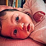 Constance a rejoint le concours — aidez-le/la à gagner de superbes lots ! baby, baby_fashion, child, close_up, clothing, cozy, cushion, cute, eyes, face, hand, indoors, infant, lying_down, newborn, pink, portrait, skin, sleepwear, soft