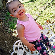 Keira is registered to the contest to win money with this photo: