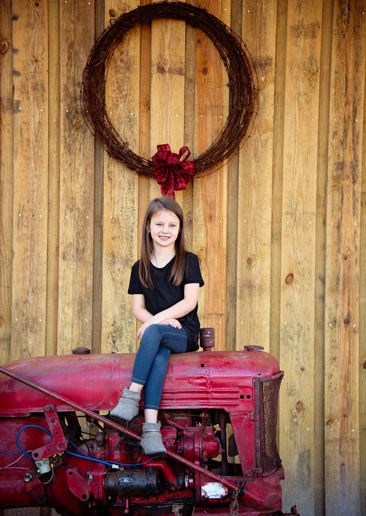 Allie joined the competition — help win amazing prizes! eye, fashion_design, flash_photography, fun, hair, happy, human_body, human_leg, joy, light, long_hair, luggage_and_bags, magenta, motor_vehicle, person, pink, red, smile, textile, thigh